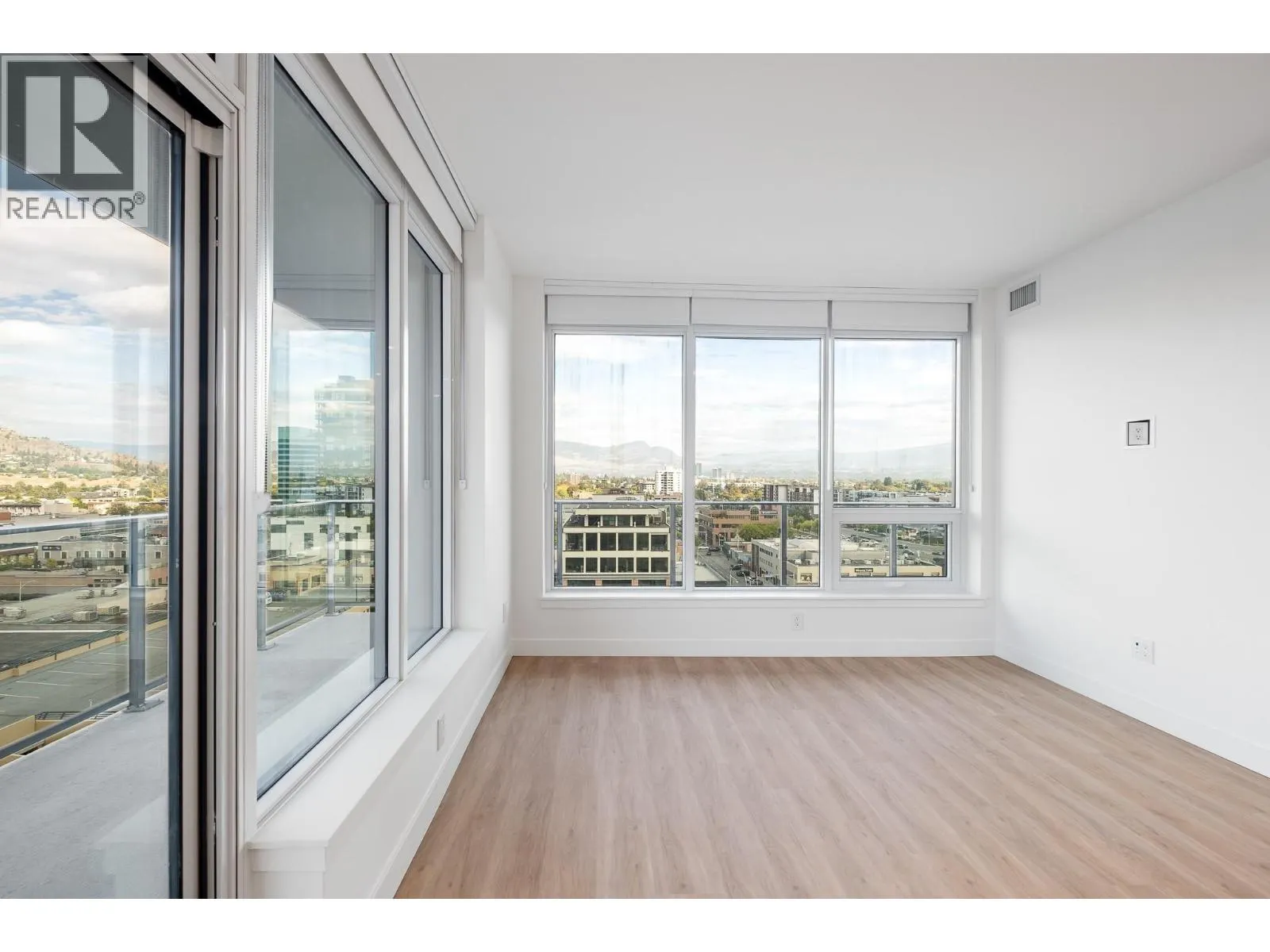 1626 Water St Street Unit# 902