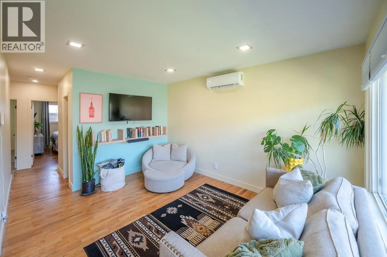 282 Bassett Street