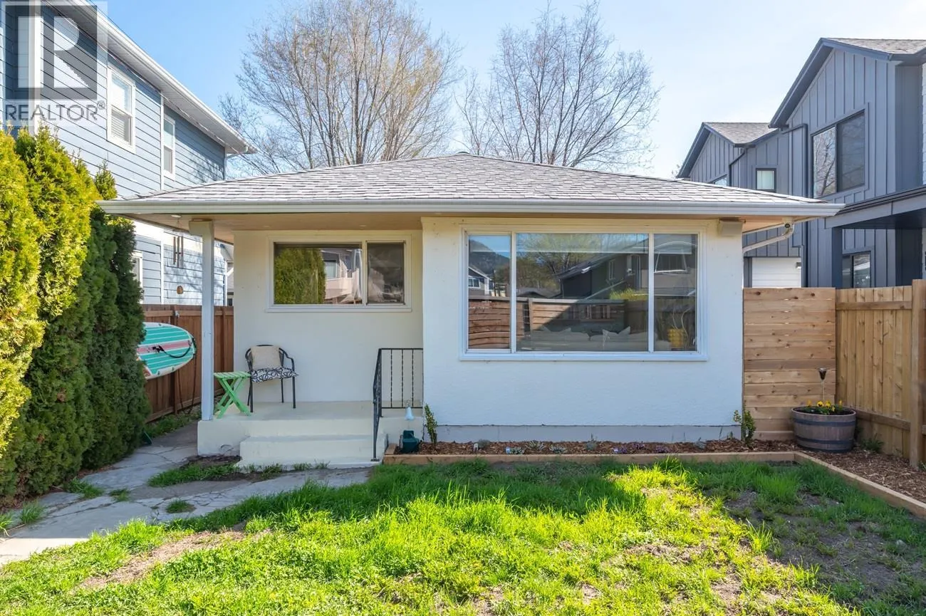 282 Bassett Street