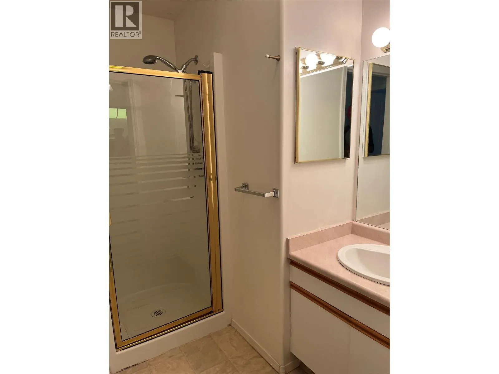 2210 Columbia Avenue Unit# 25