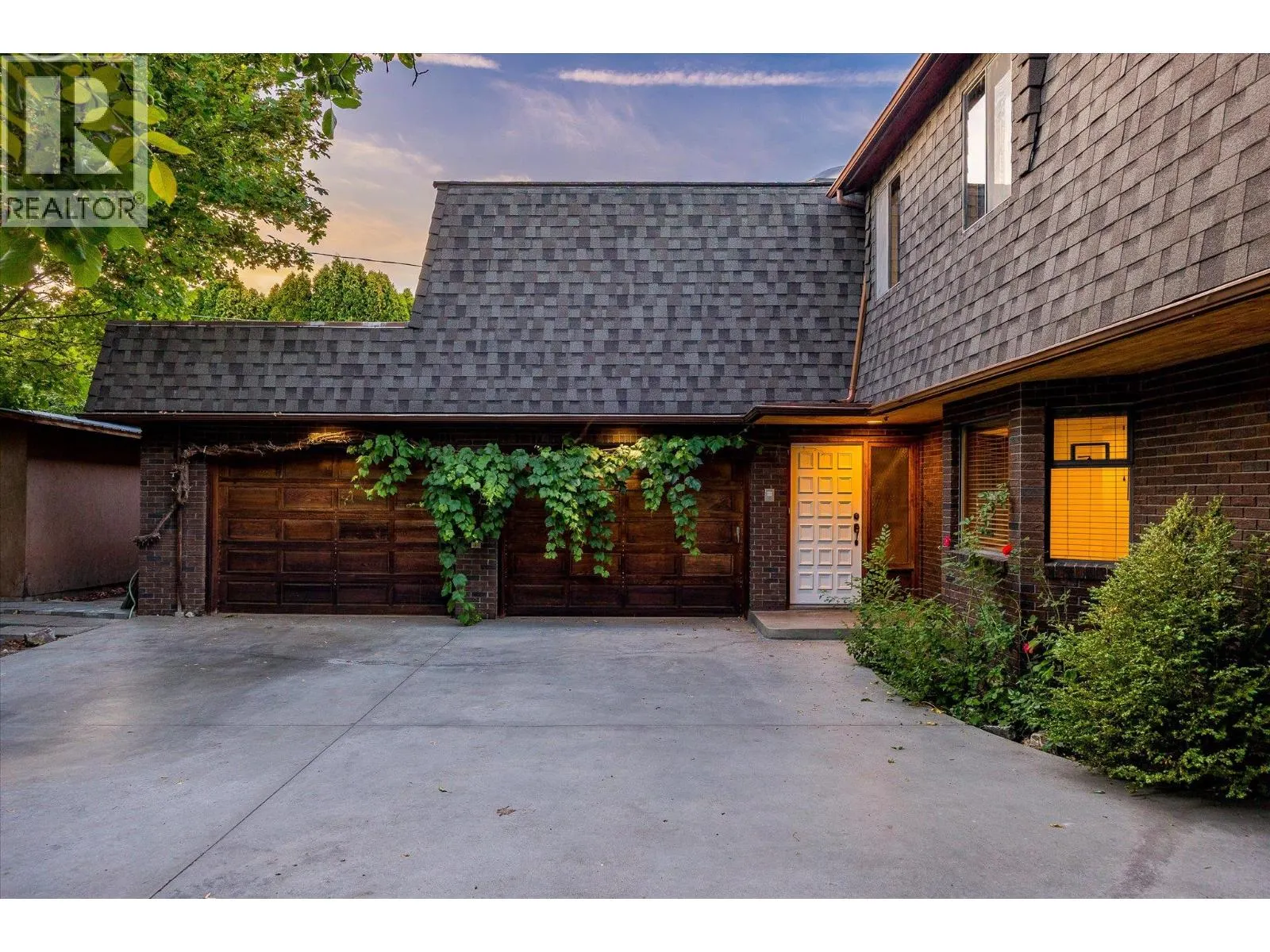1440 Green Bay Road