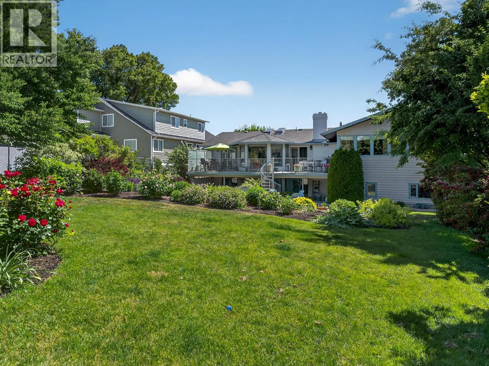 832 Montigny Road