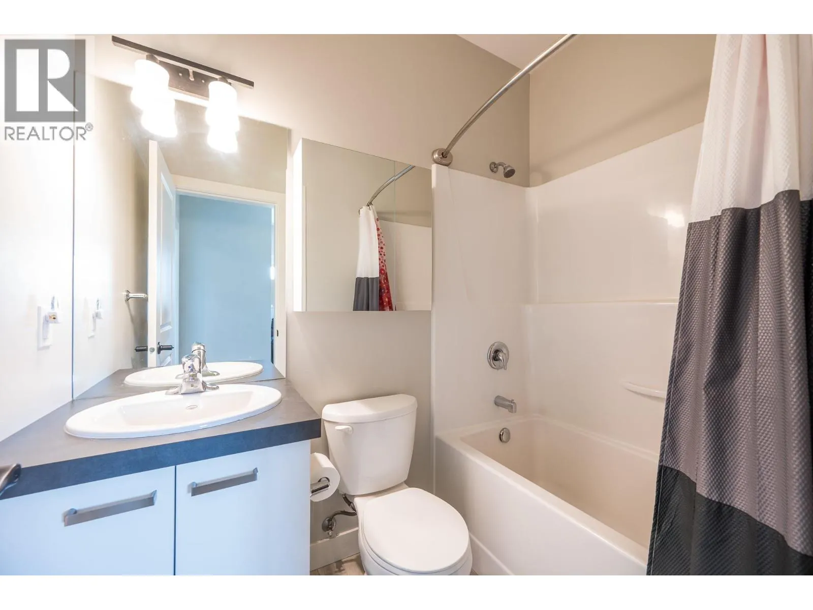5170 DALLAS Drive Unit# 521