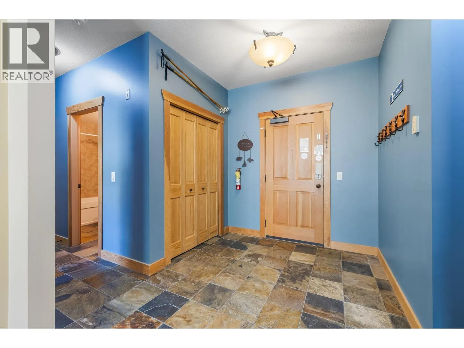315 Whitehorse Lane Unit# 206