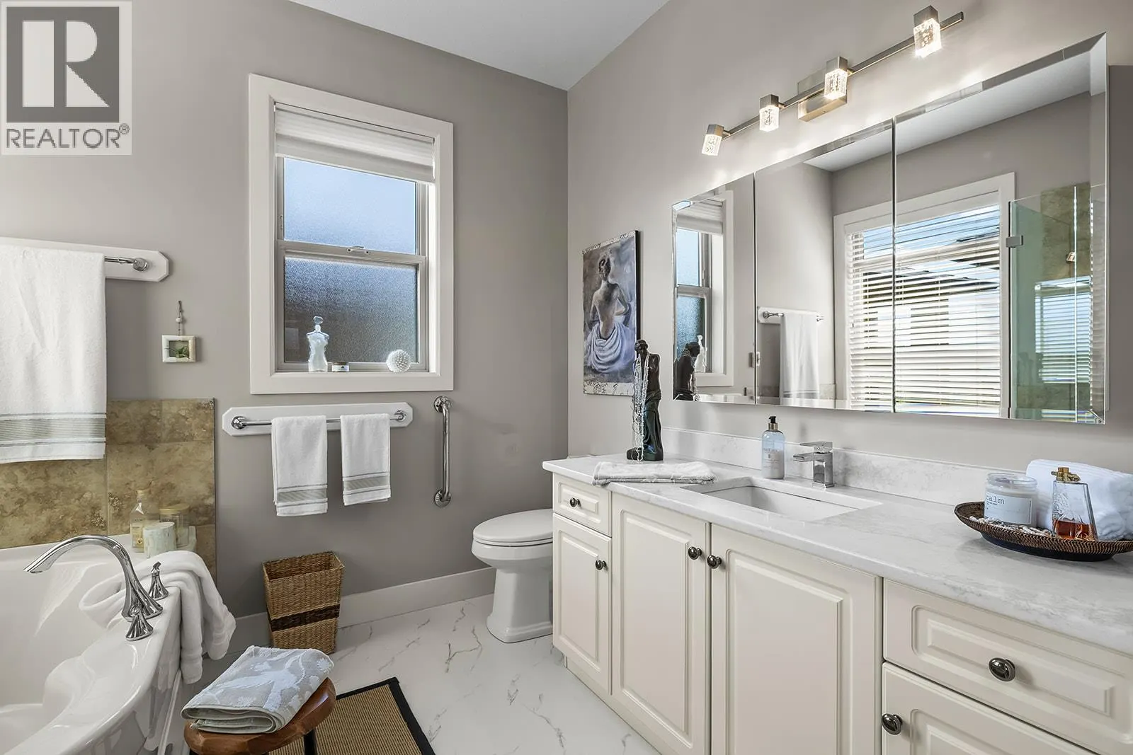 2175 Alvarado Trail