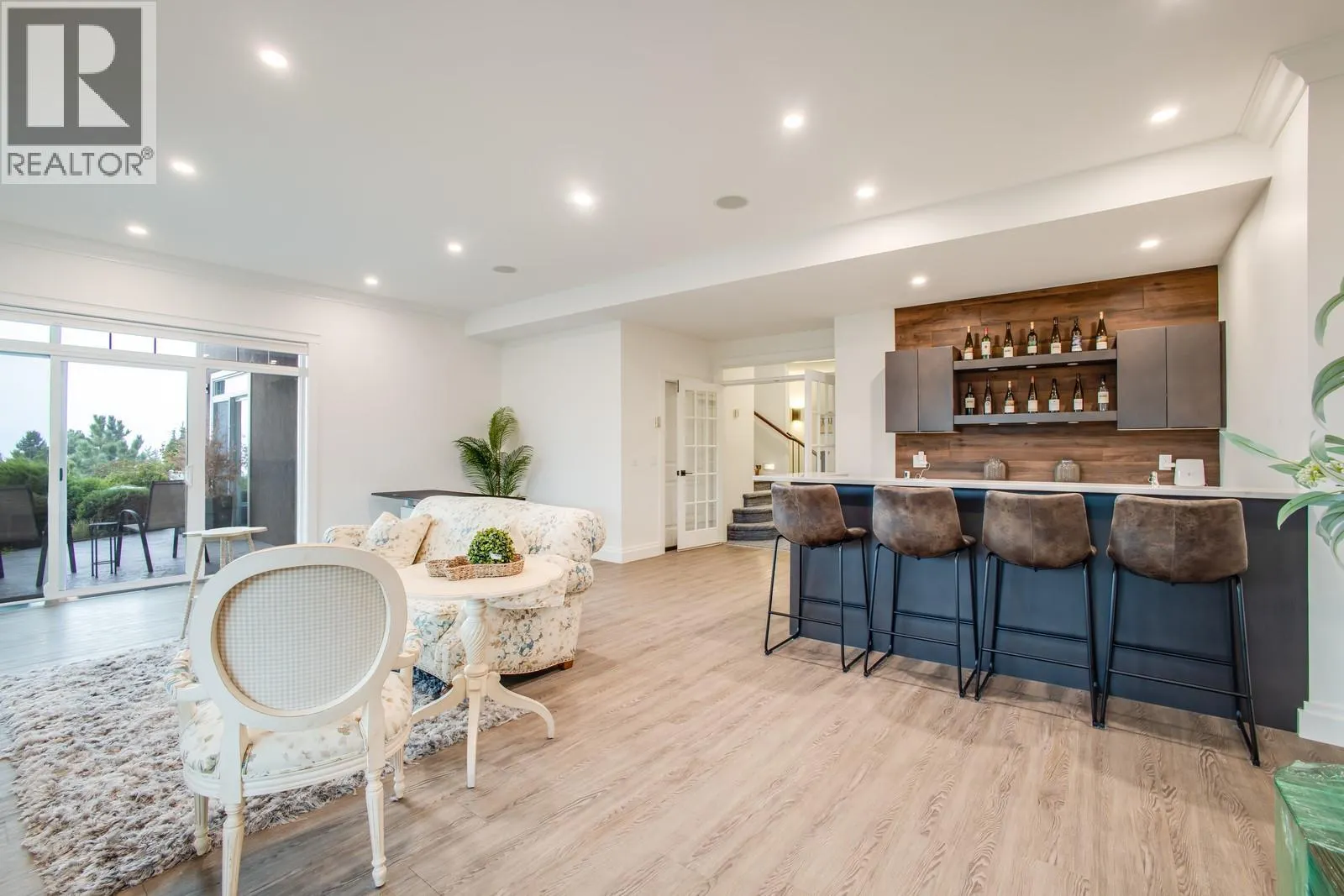 2584 Lucinde Road