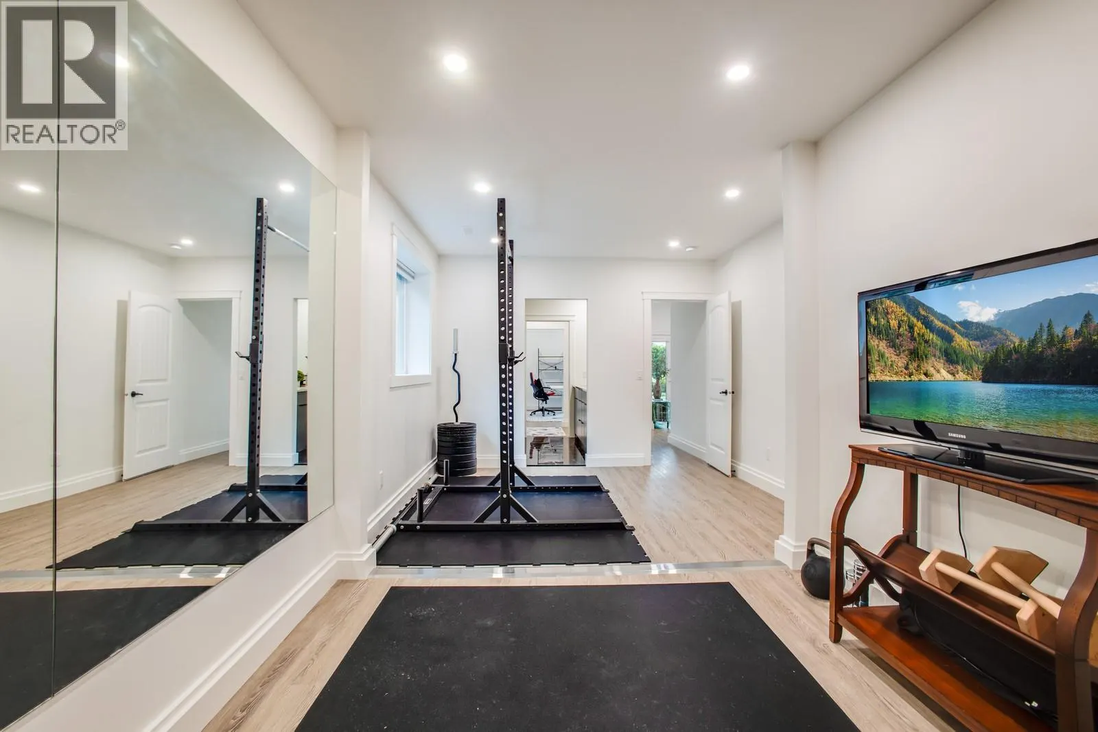 2584 Lucinde Road