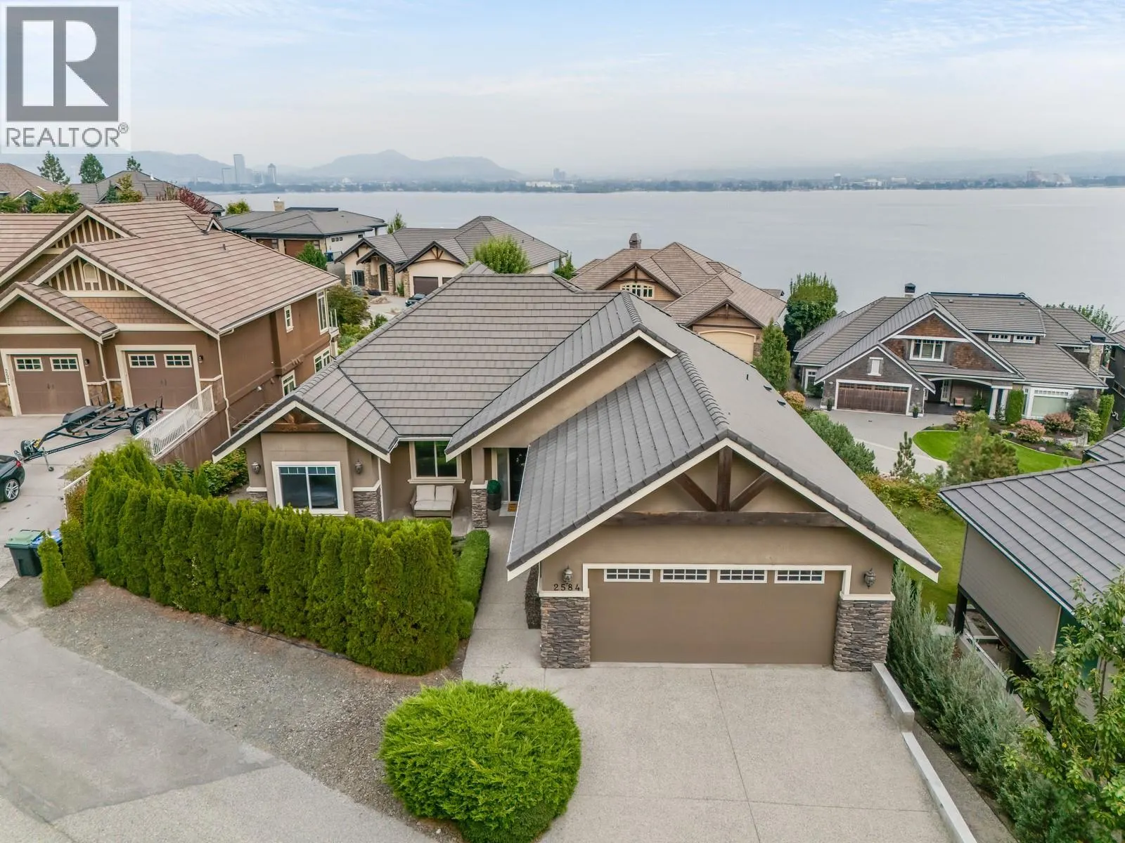 2584 Lucinde Road
