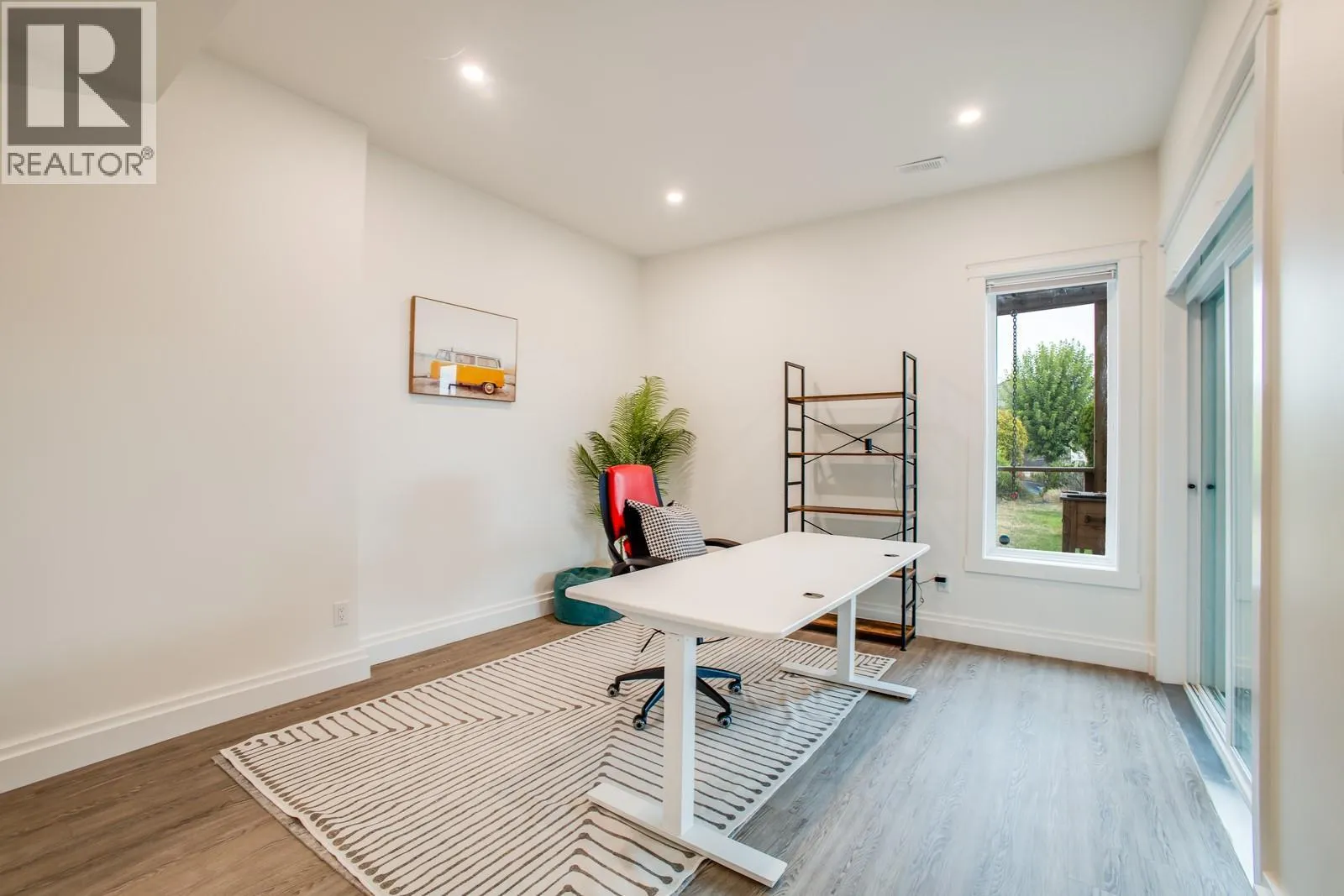 2584 Lucinde Road