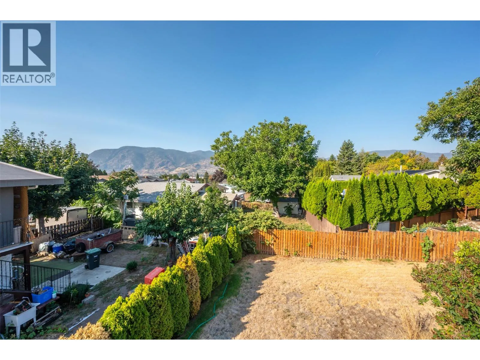 2595 Dartmouth Drive