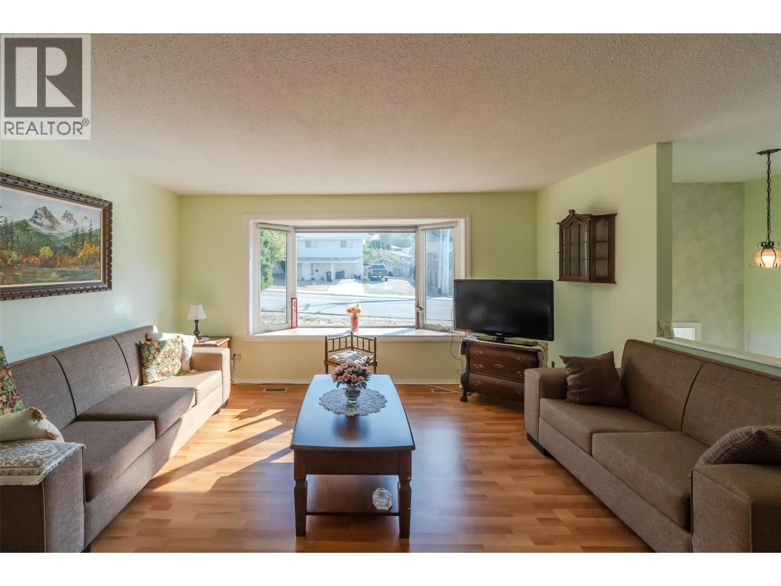 2595 Dartmouth Drive