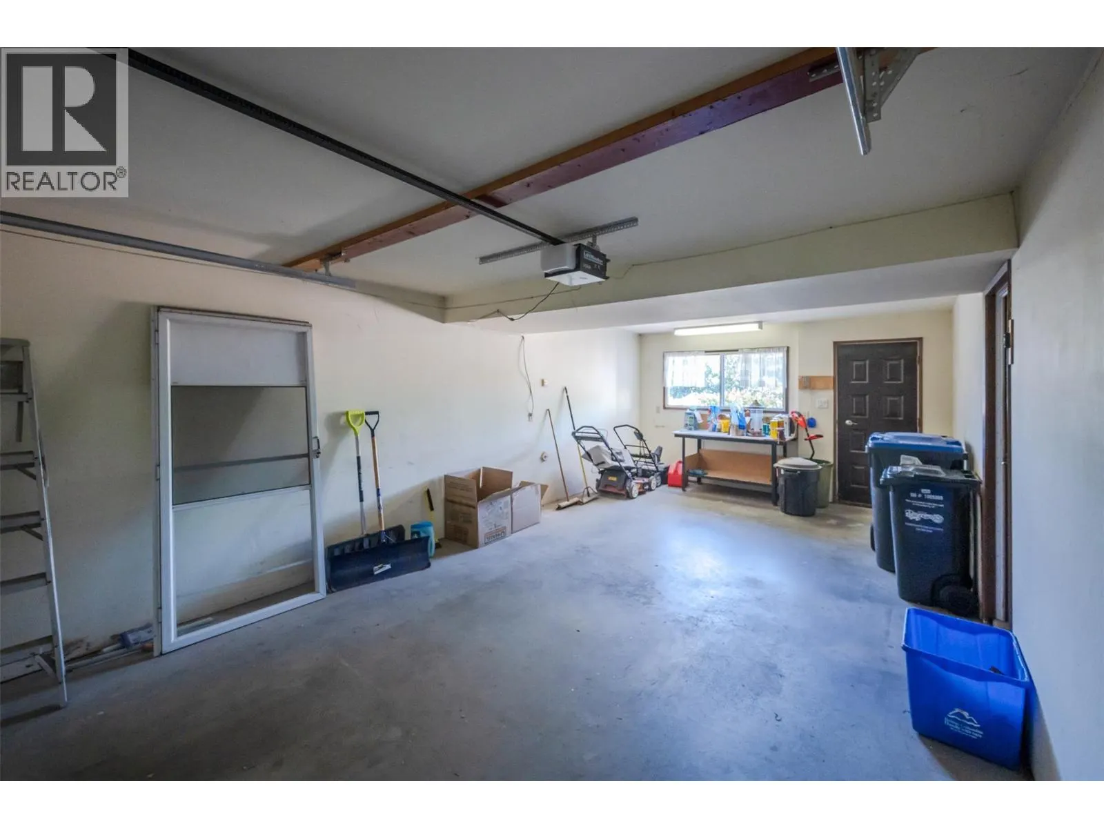 2595 Dartmouth Drive