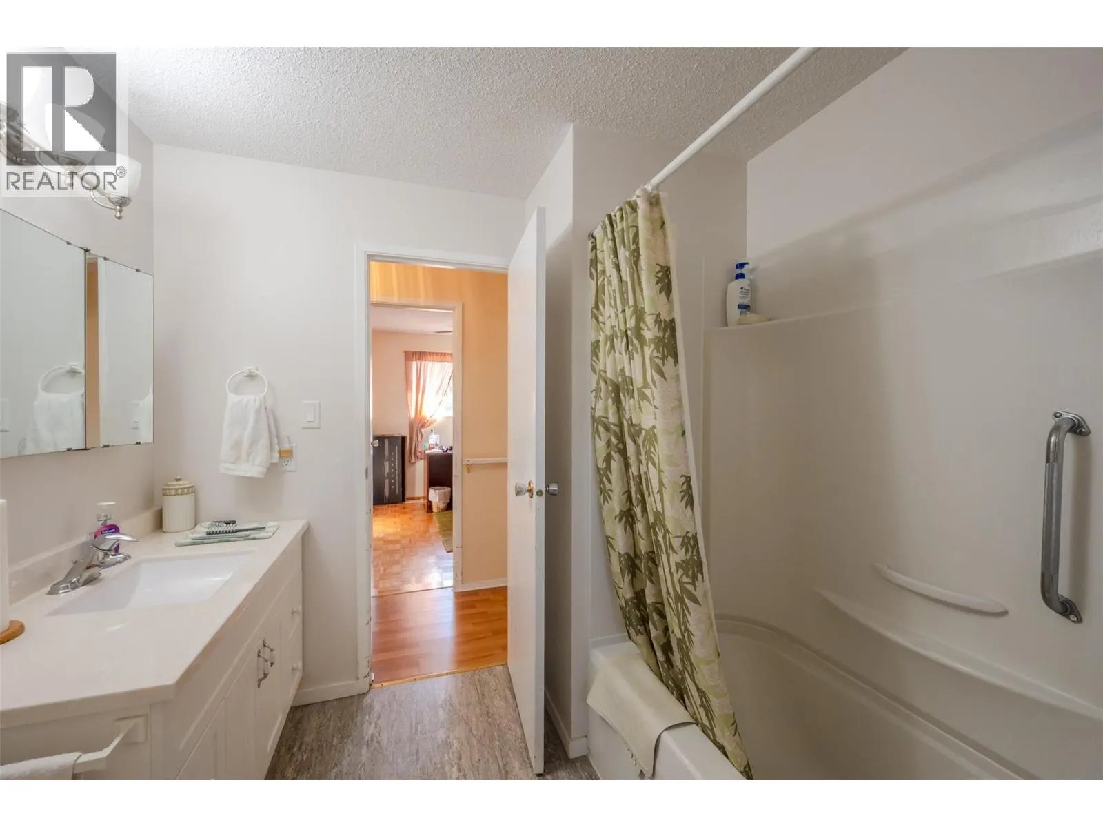 2595 Dartmouth Drive