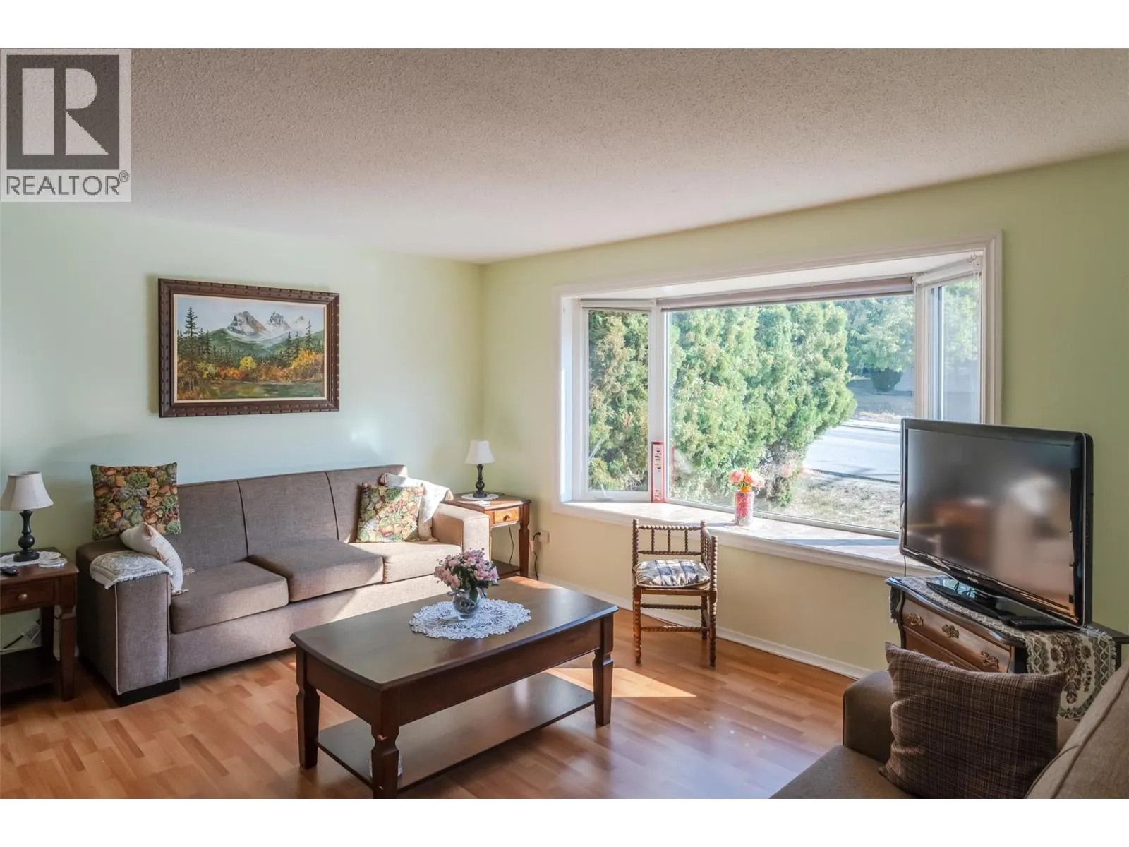 2595 Dartmouth Drive