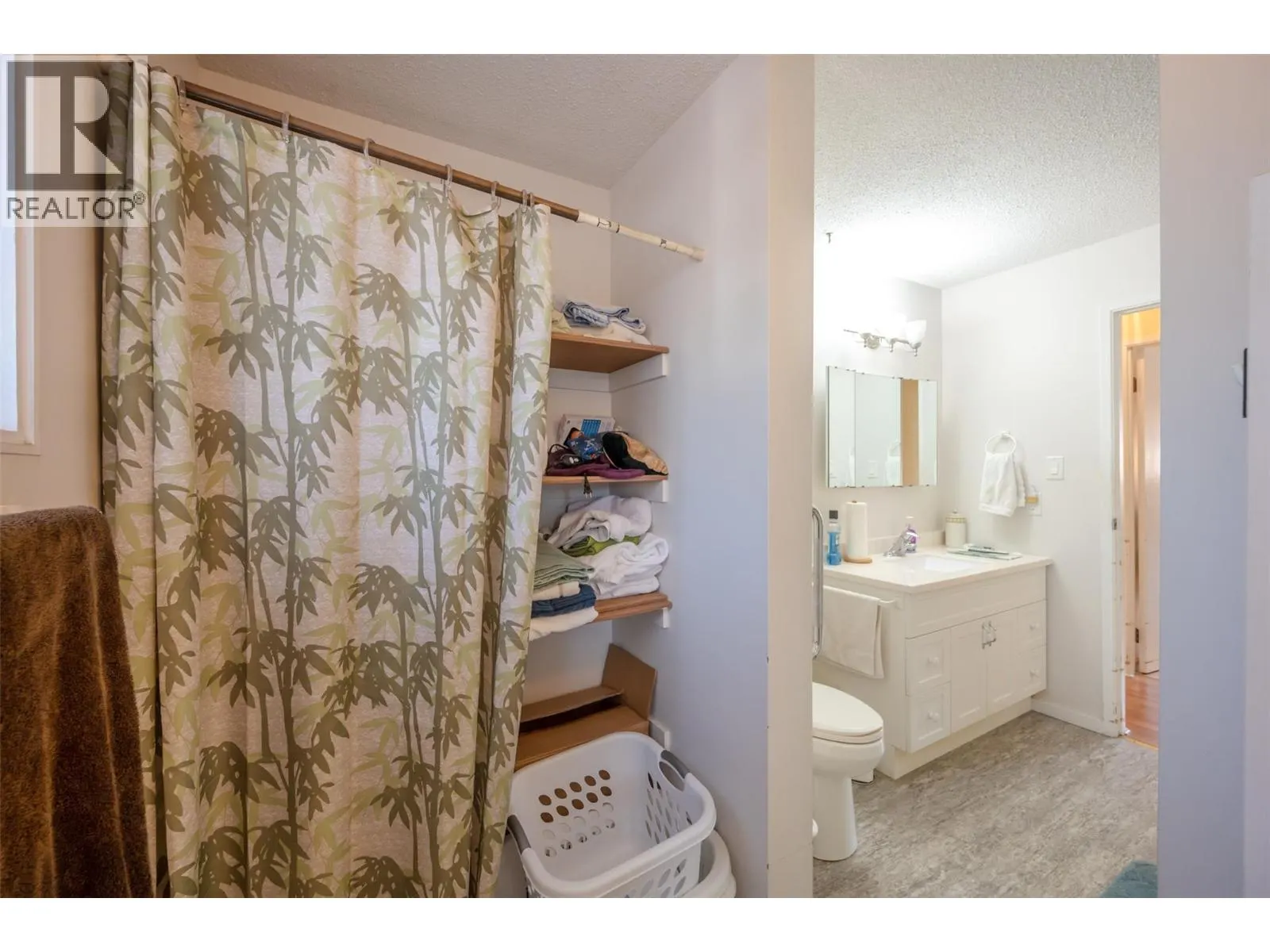 2595 Dartmouth Drive