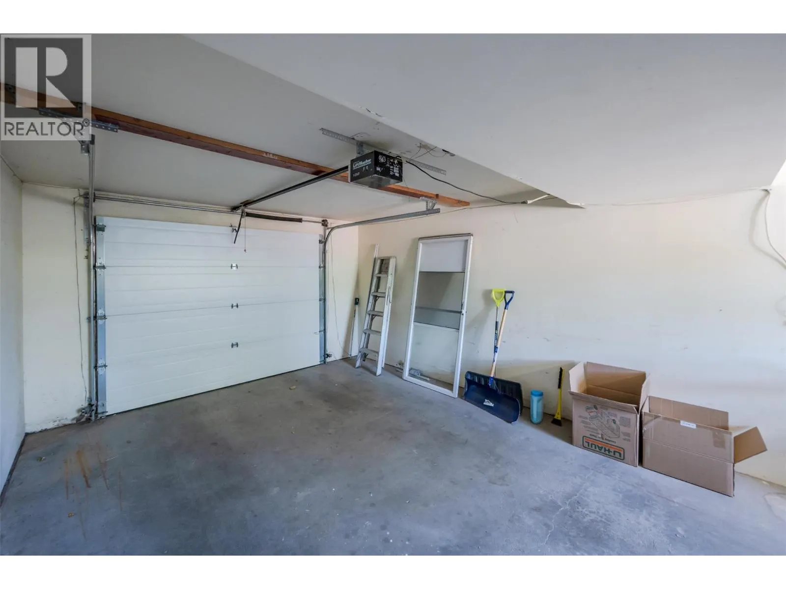 2595 Dartmouth Drive