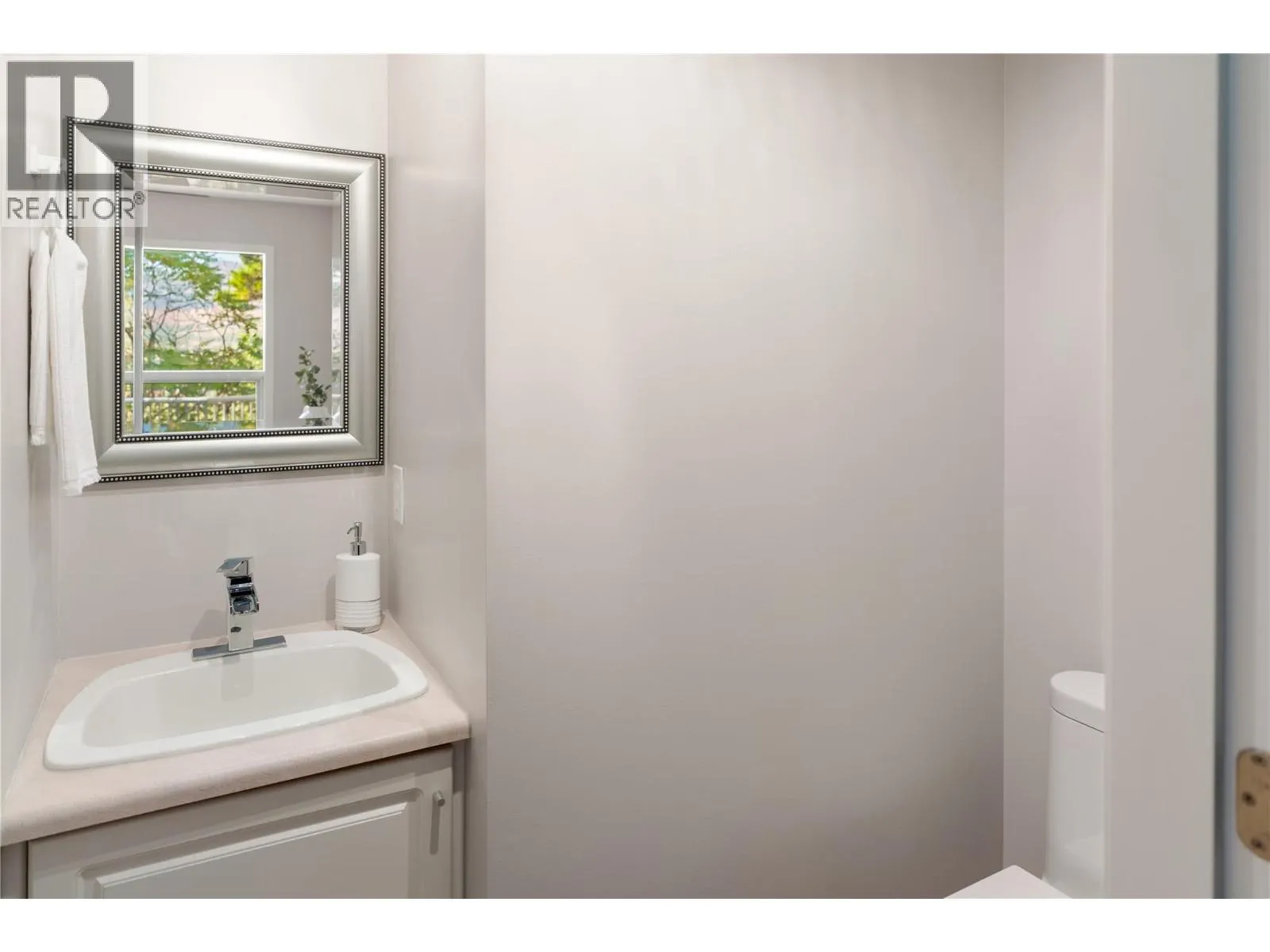 980 DILWORTH Drive Unit# 16