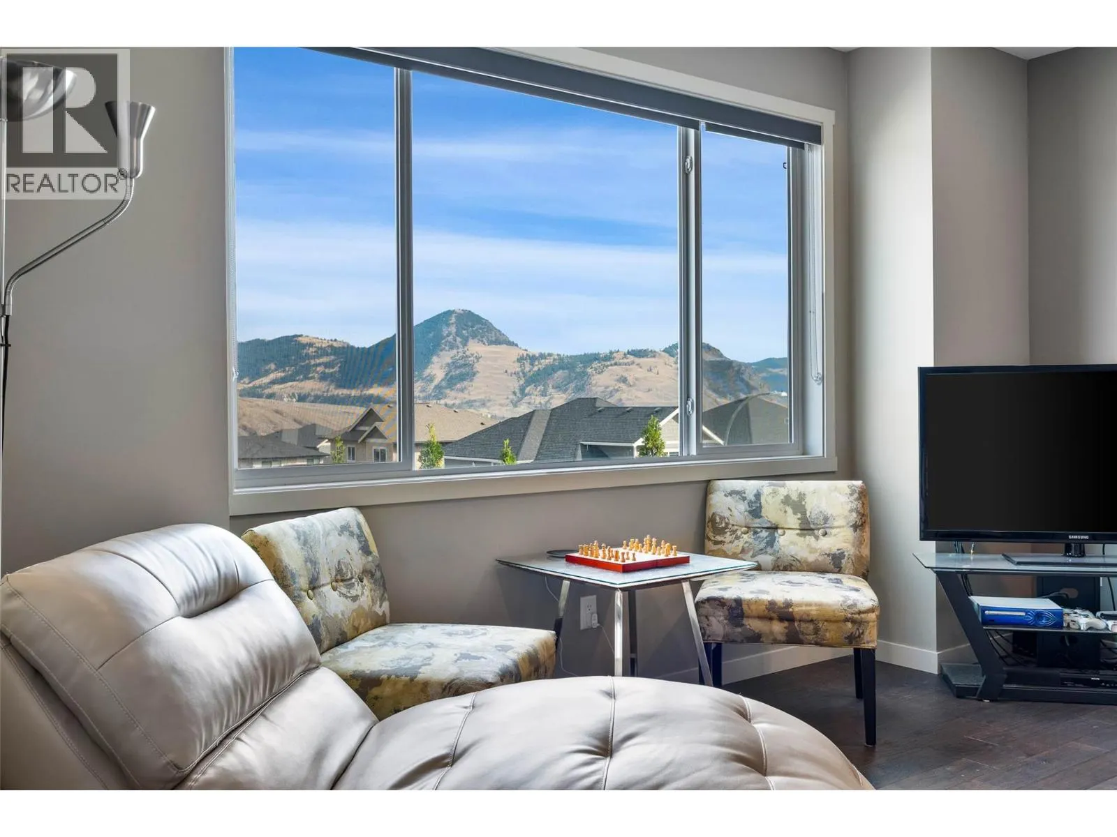 2209 Saddleback Drive
