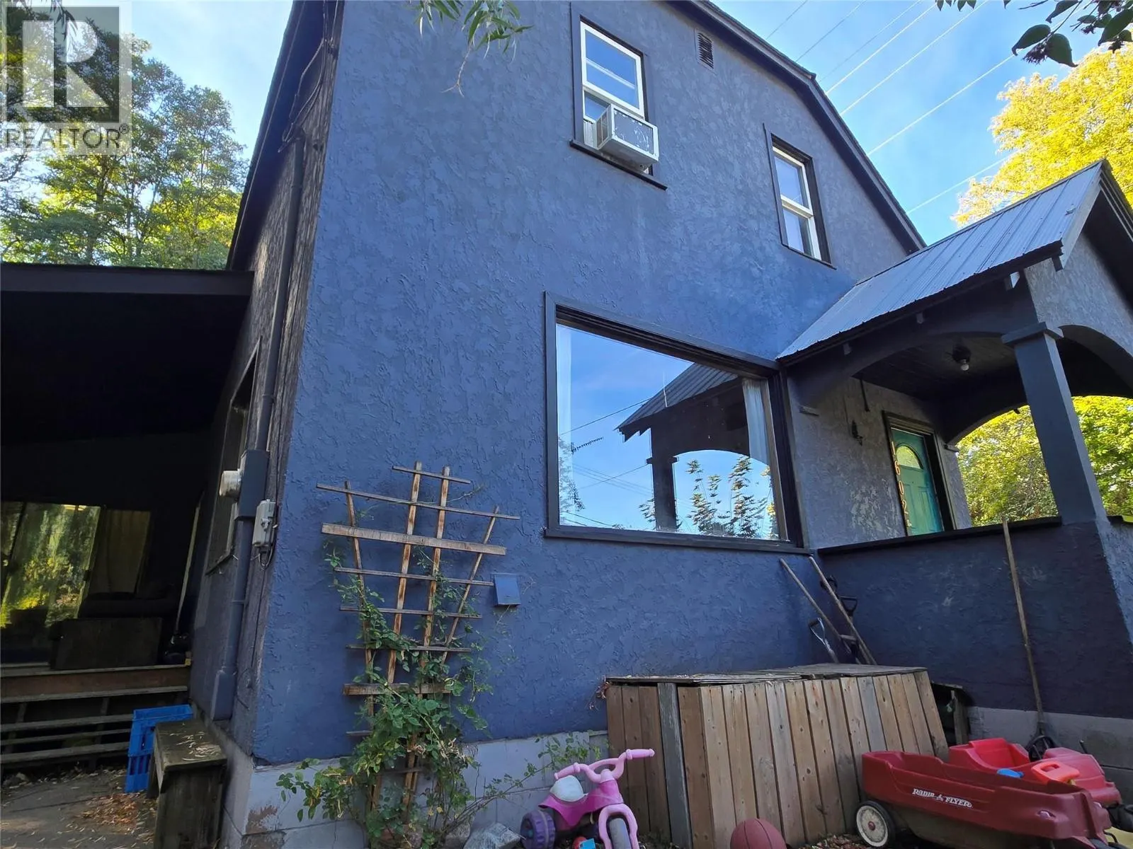1602 Vancouver Street