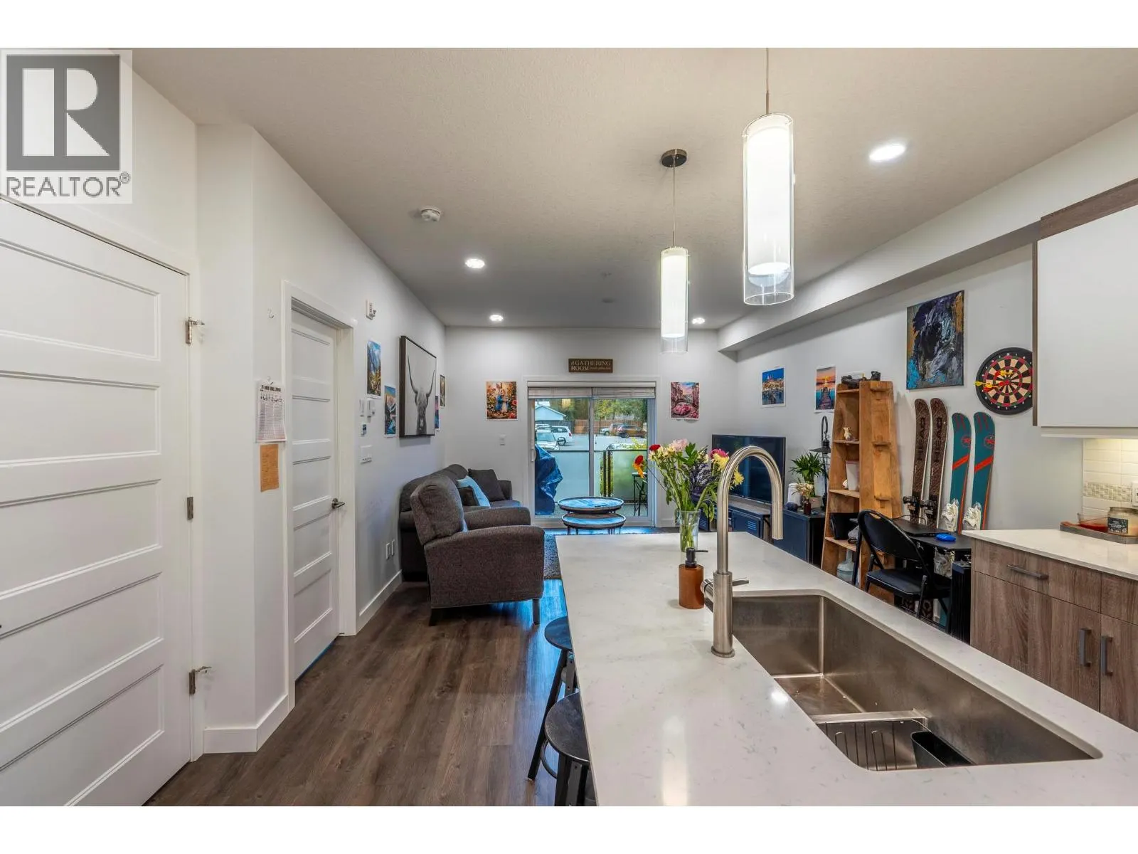 410 5TH  S Avenue Unit# 1104