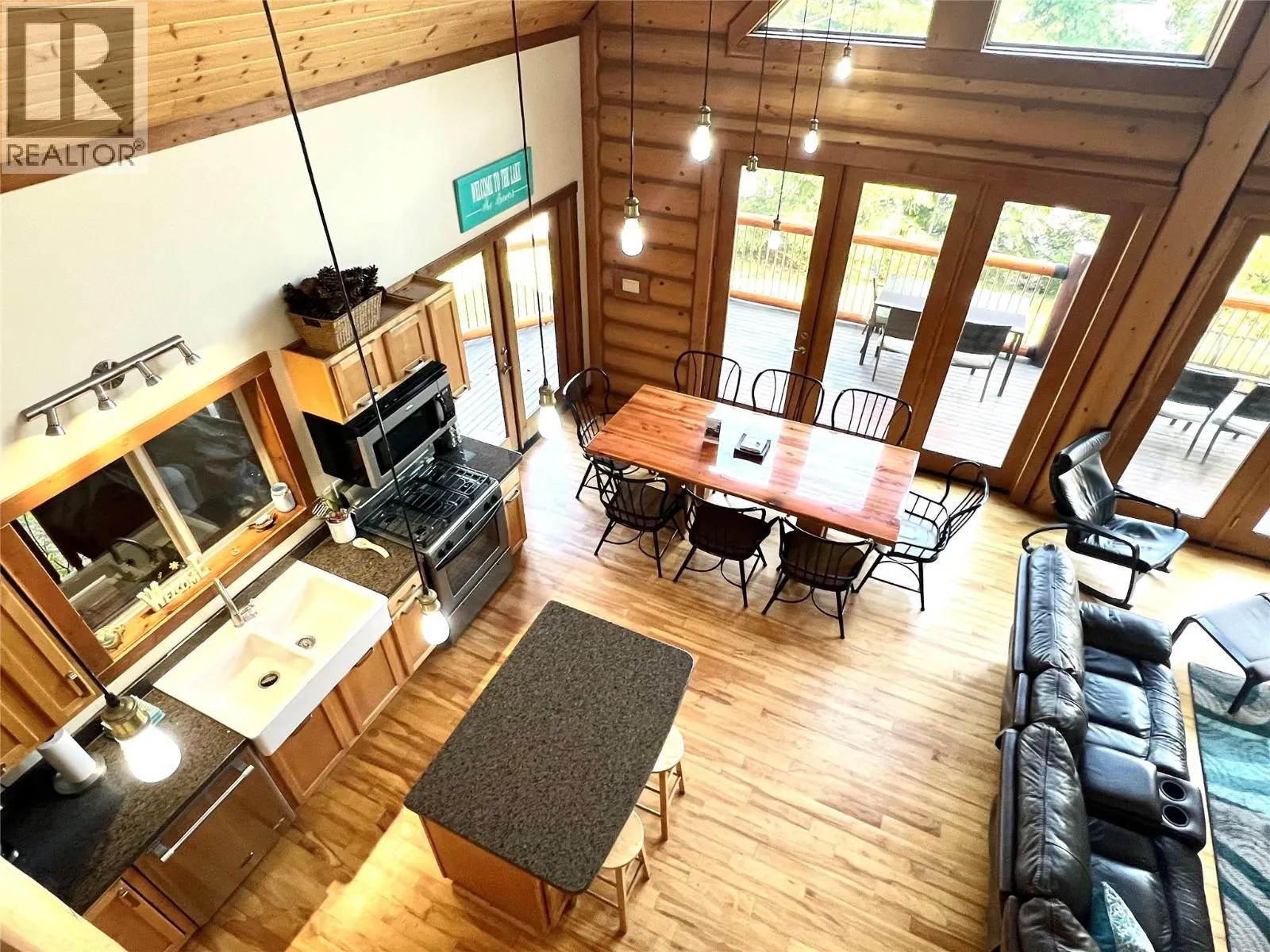 147 WEST LAKE Drive
