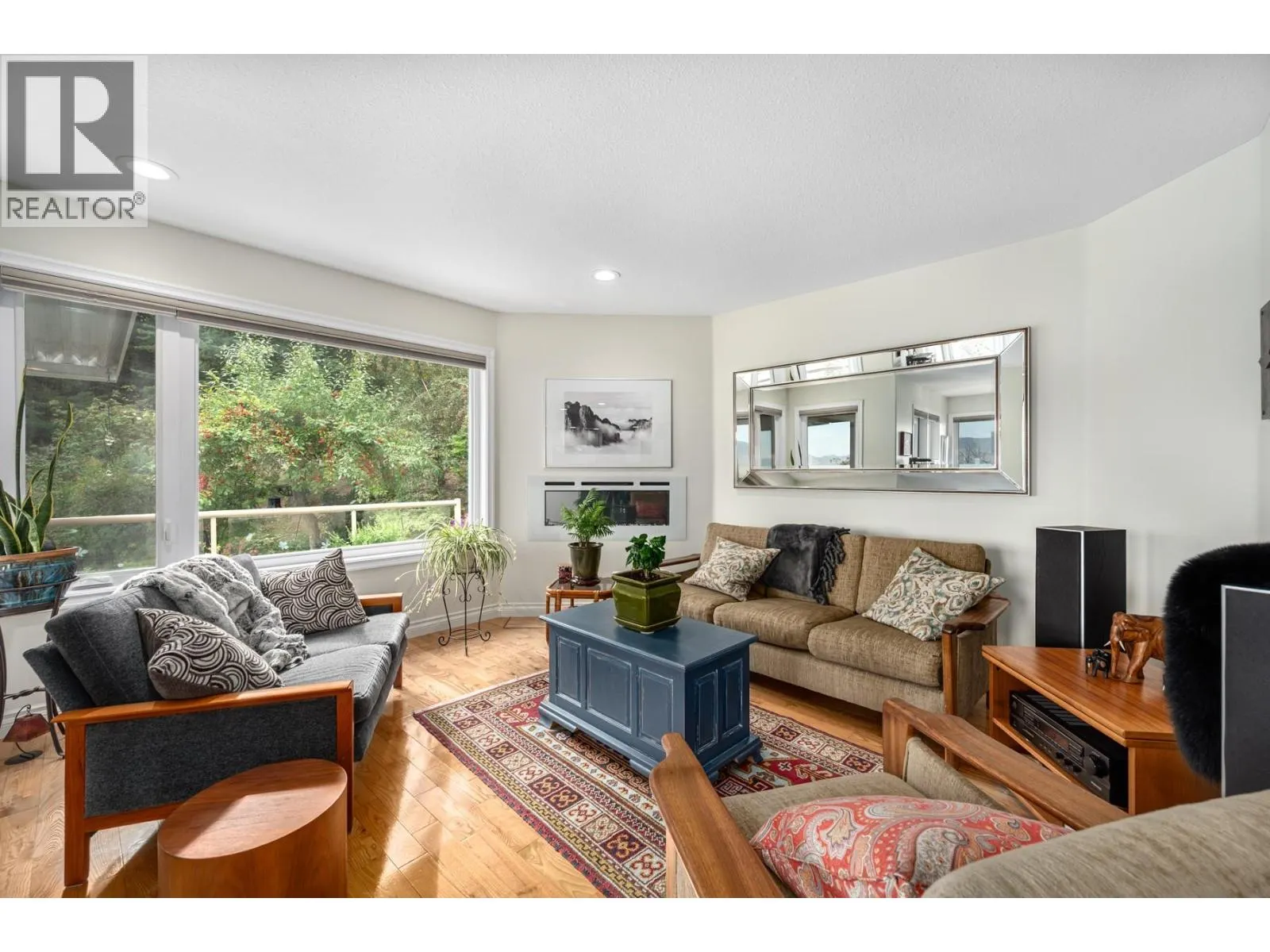 1575 SPRINGHILL Drive Unit# 26