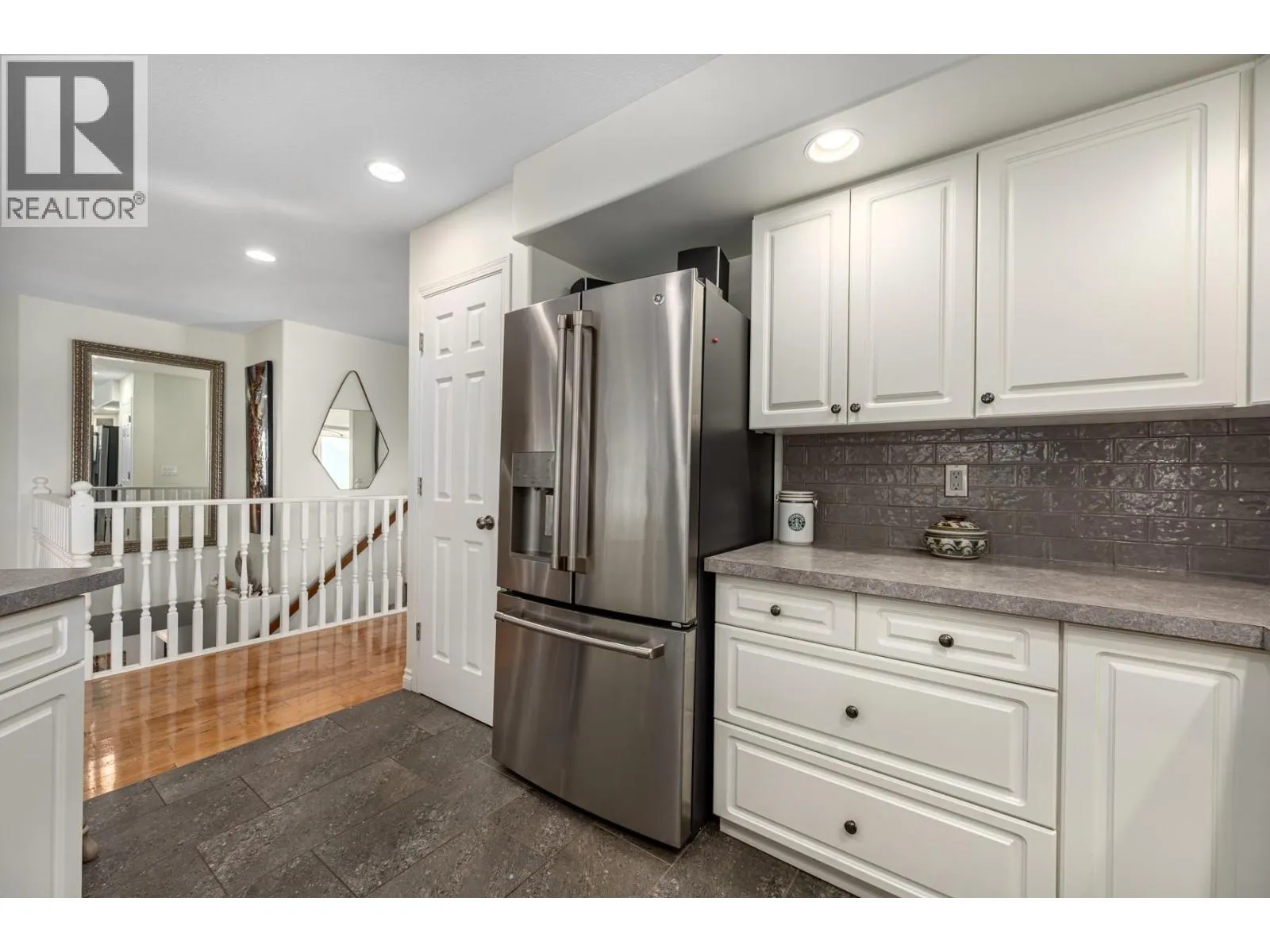 1575 SPRINGHILL Drive Unit# 26