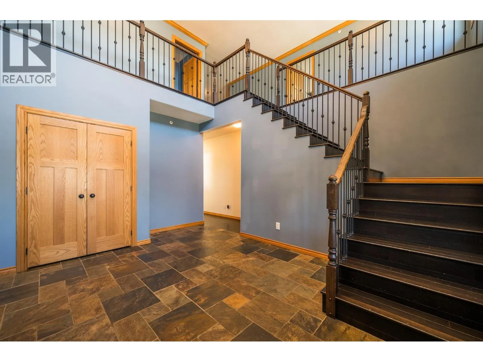 8925 Grizzly Crescent