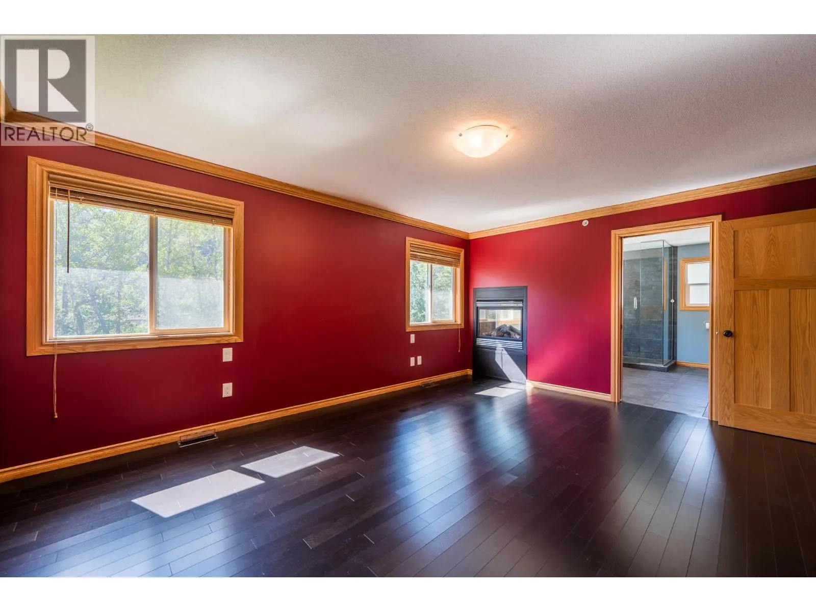 8925 Grizzly Crescent