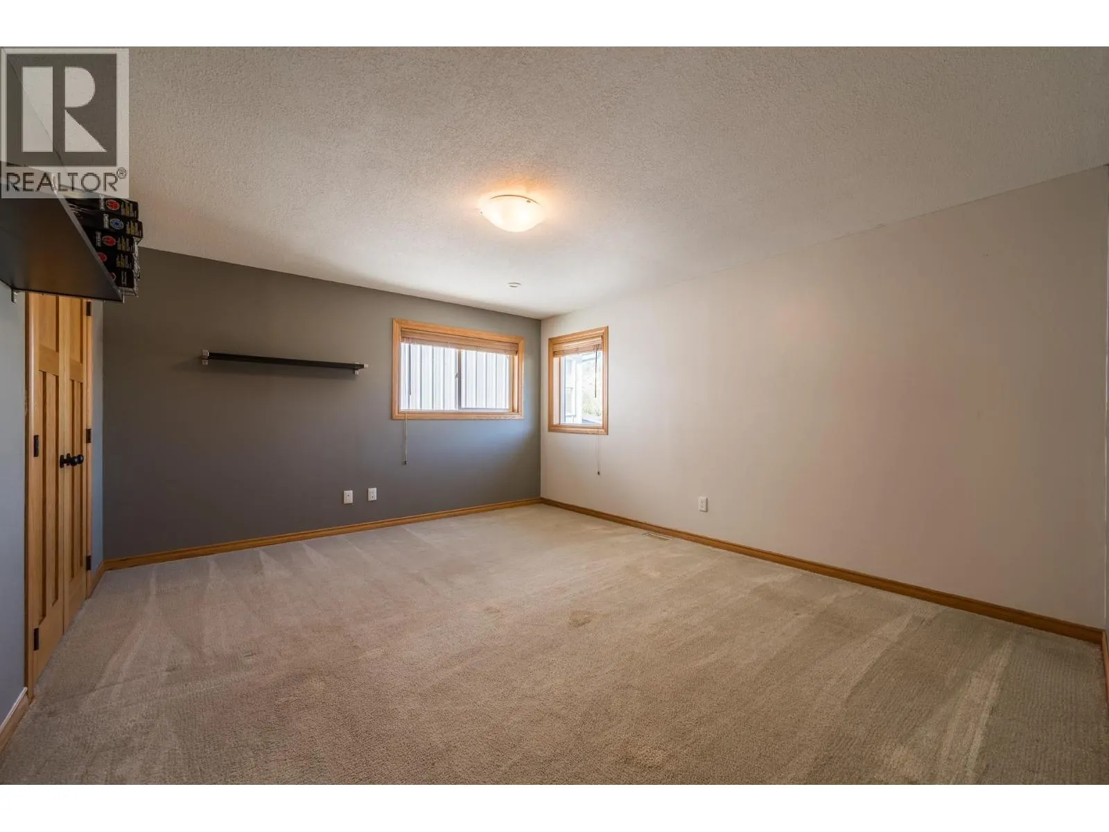 8925 Grizzly Crescent