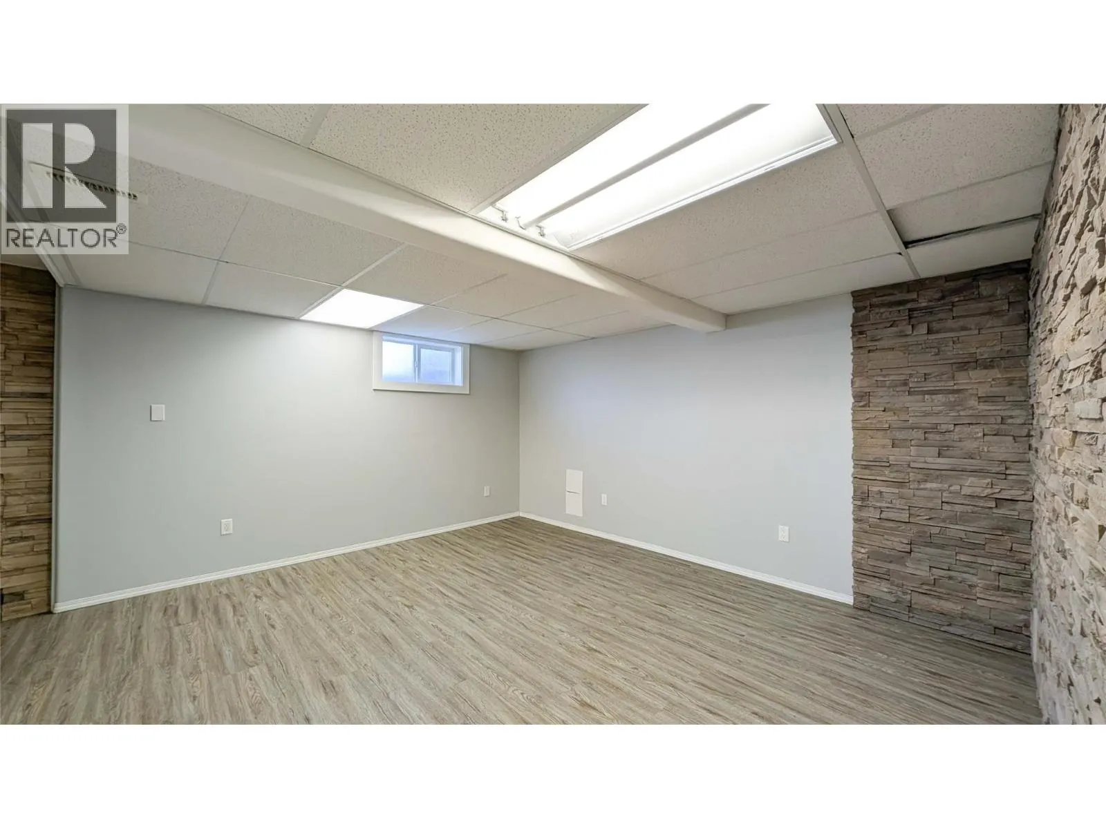 2201 3rd Street N