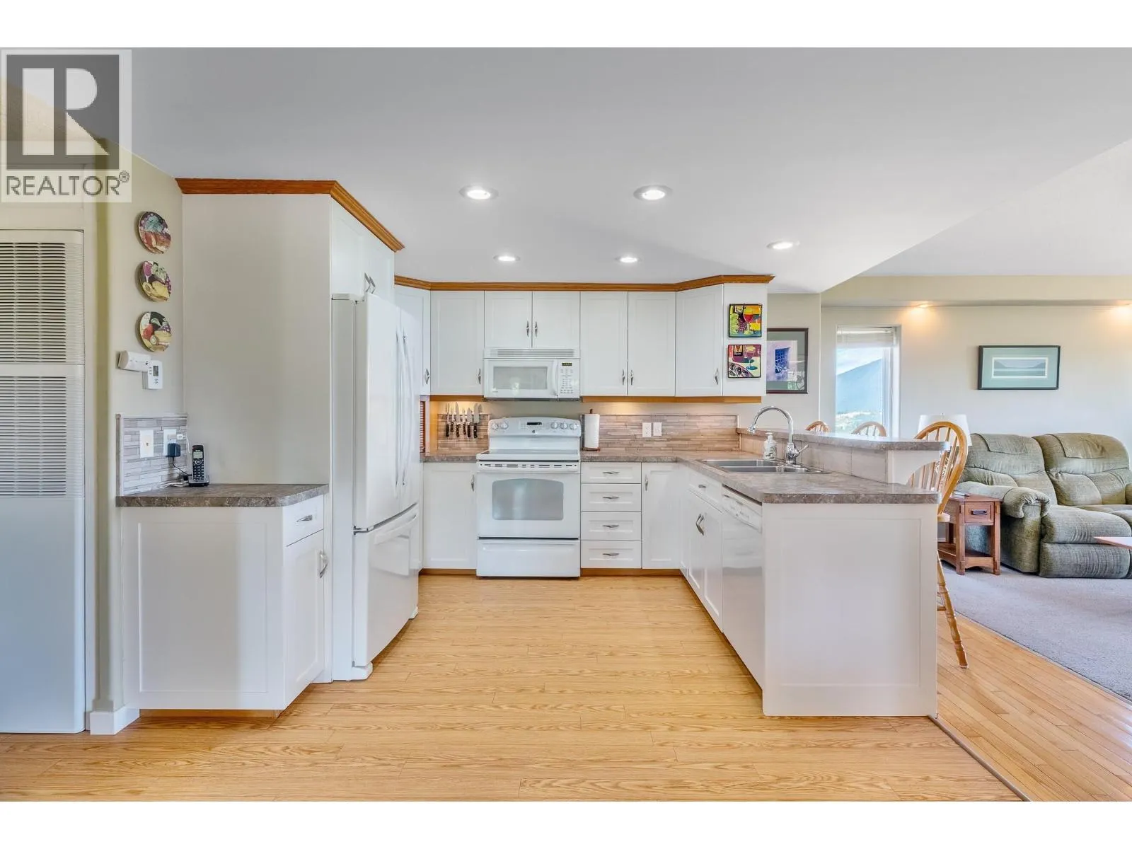 285 Kault Hill Road