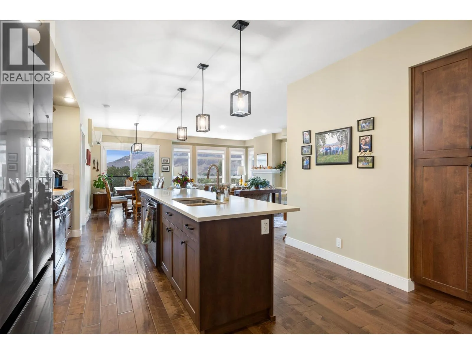 568 Lorne Street Unit# 402