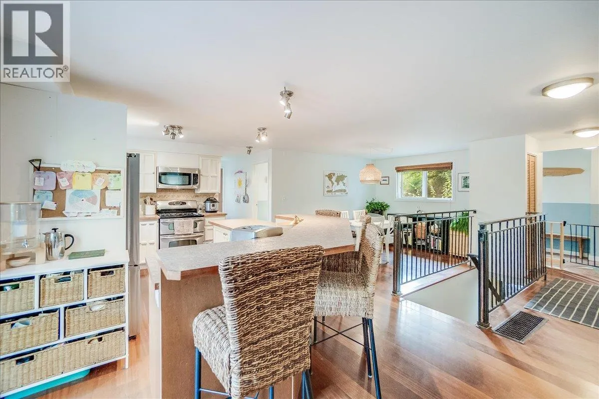 2758 Leecrest Road
