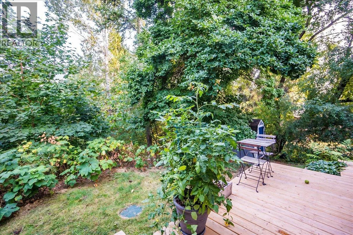 2758 Leecrest Road