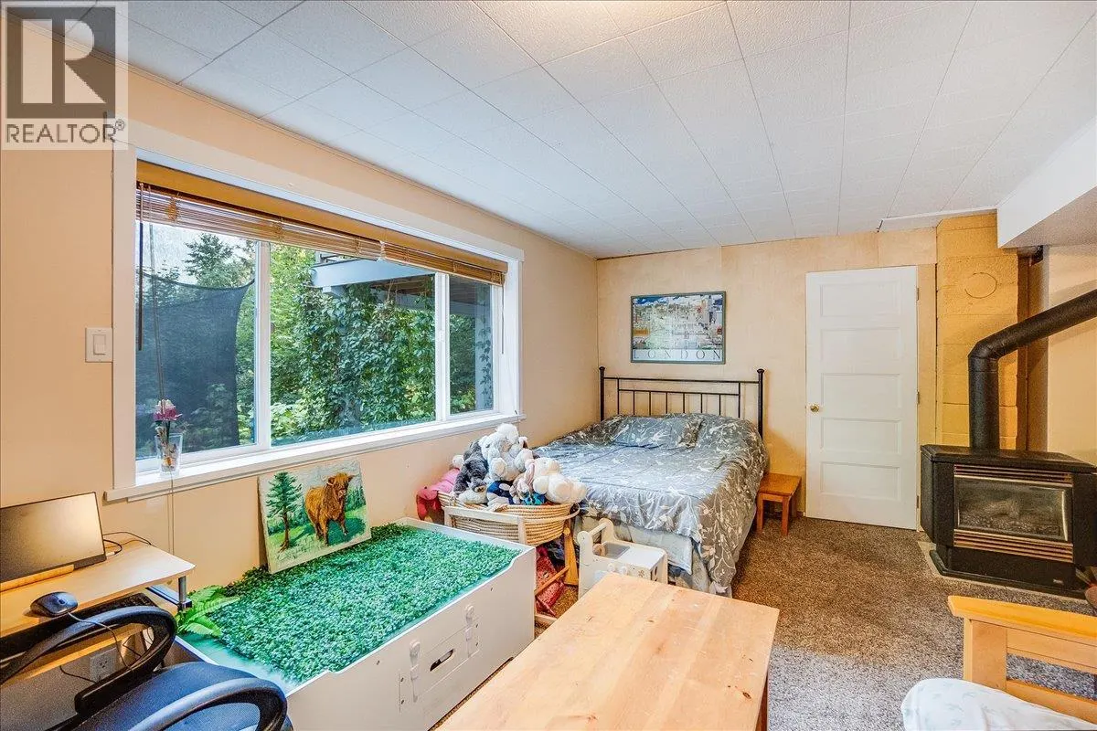 2758 Leecrest Road