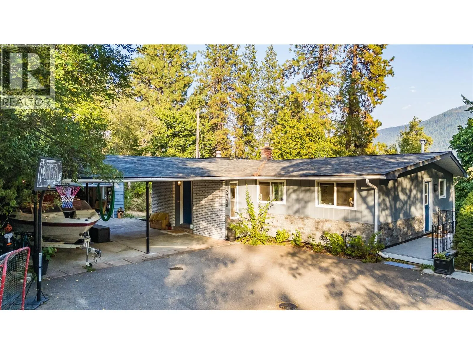 2758 Leecrest Road