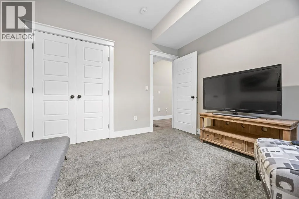 2525 Jarvis Street Unit# 6