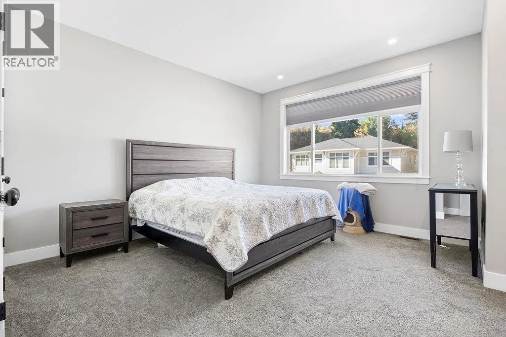 2525 Jarvis Street Unit# 6