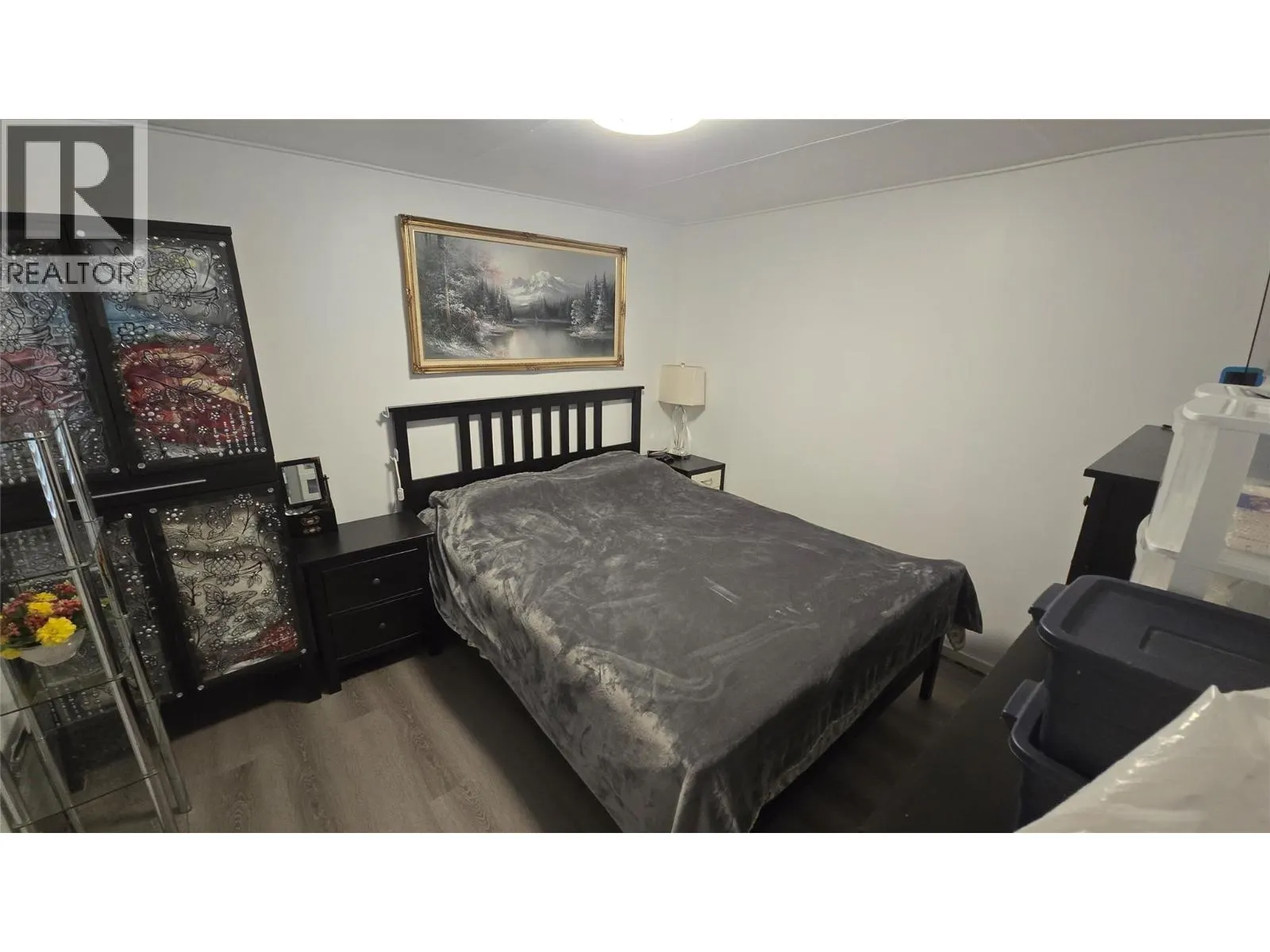 991 WEST FRONTAGE Road