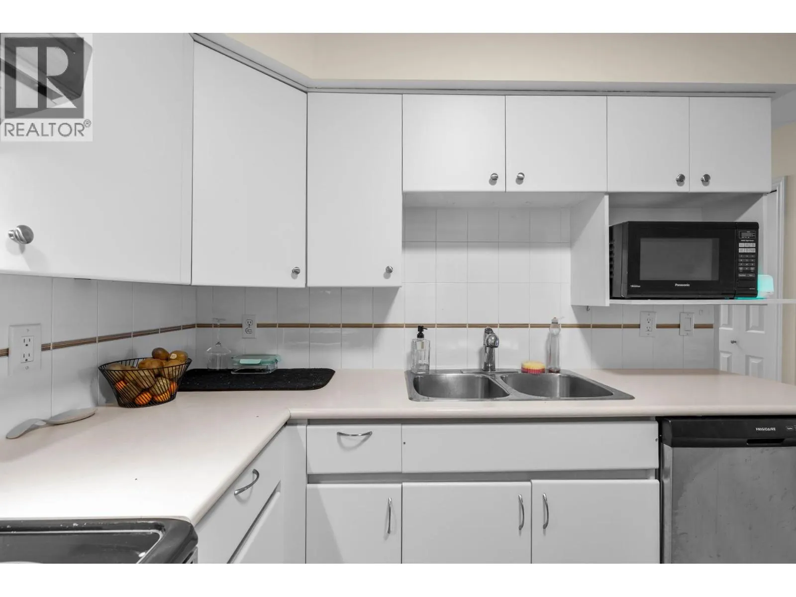 2350 Stillingfleet Road Unit# 114