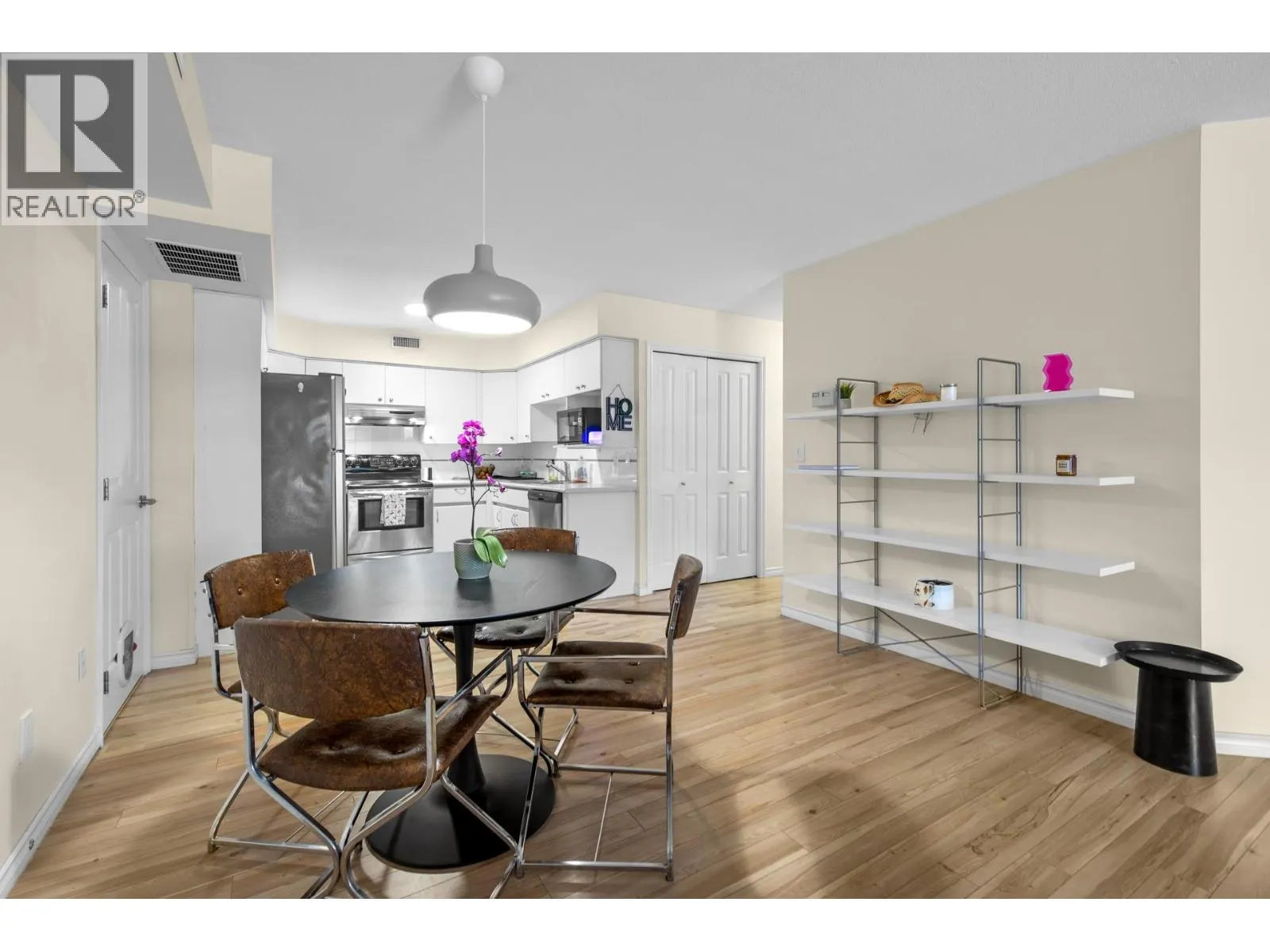 2350 Stillingfleet Road Unit# 114