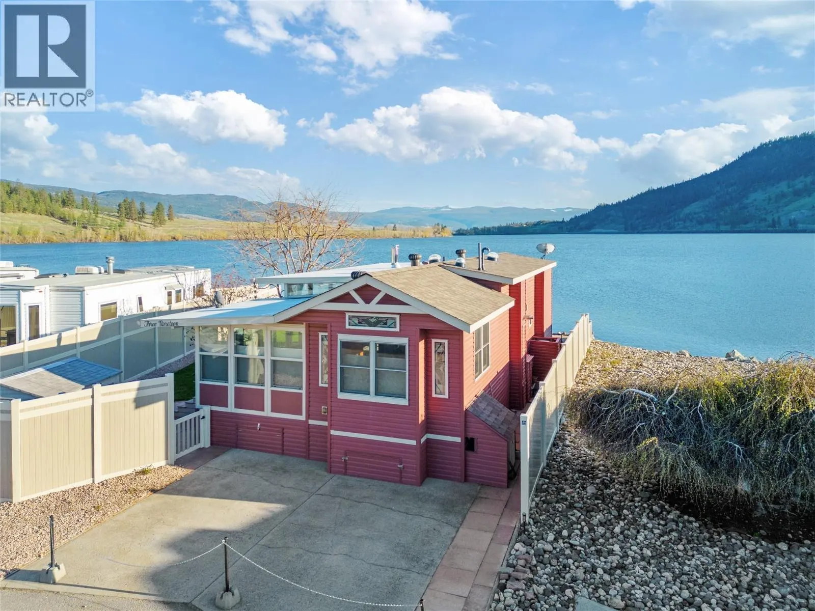 415 Commonwealth Road Unit# 319