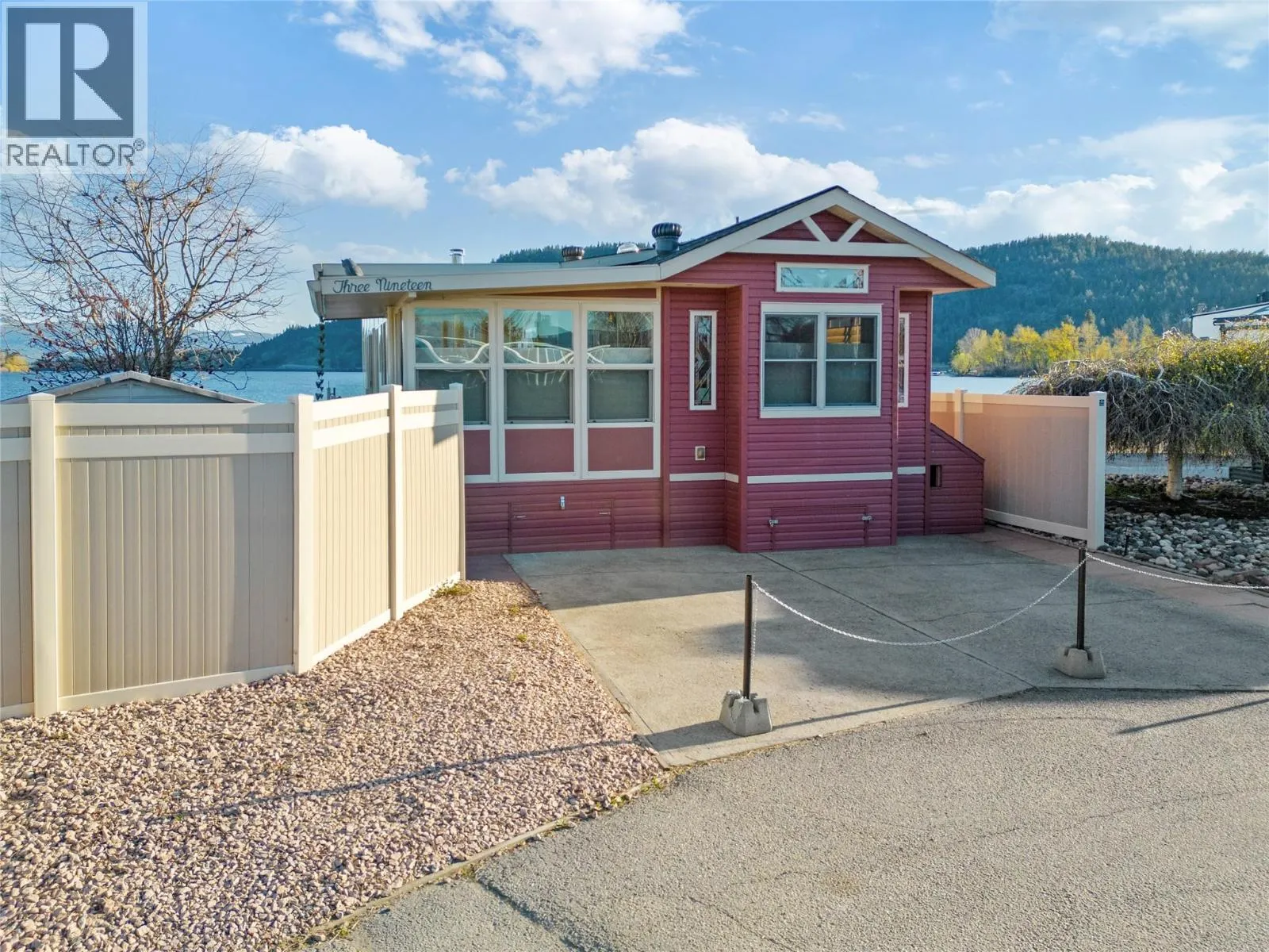 415 Commonwealth Road Unit# 319