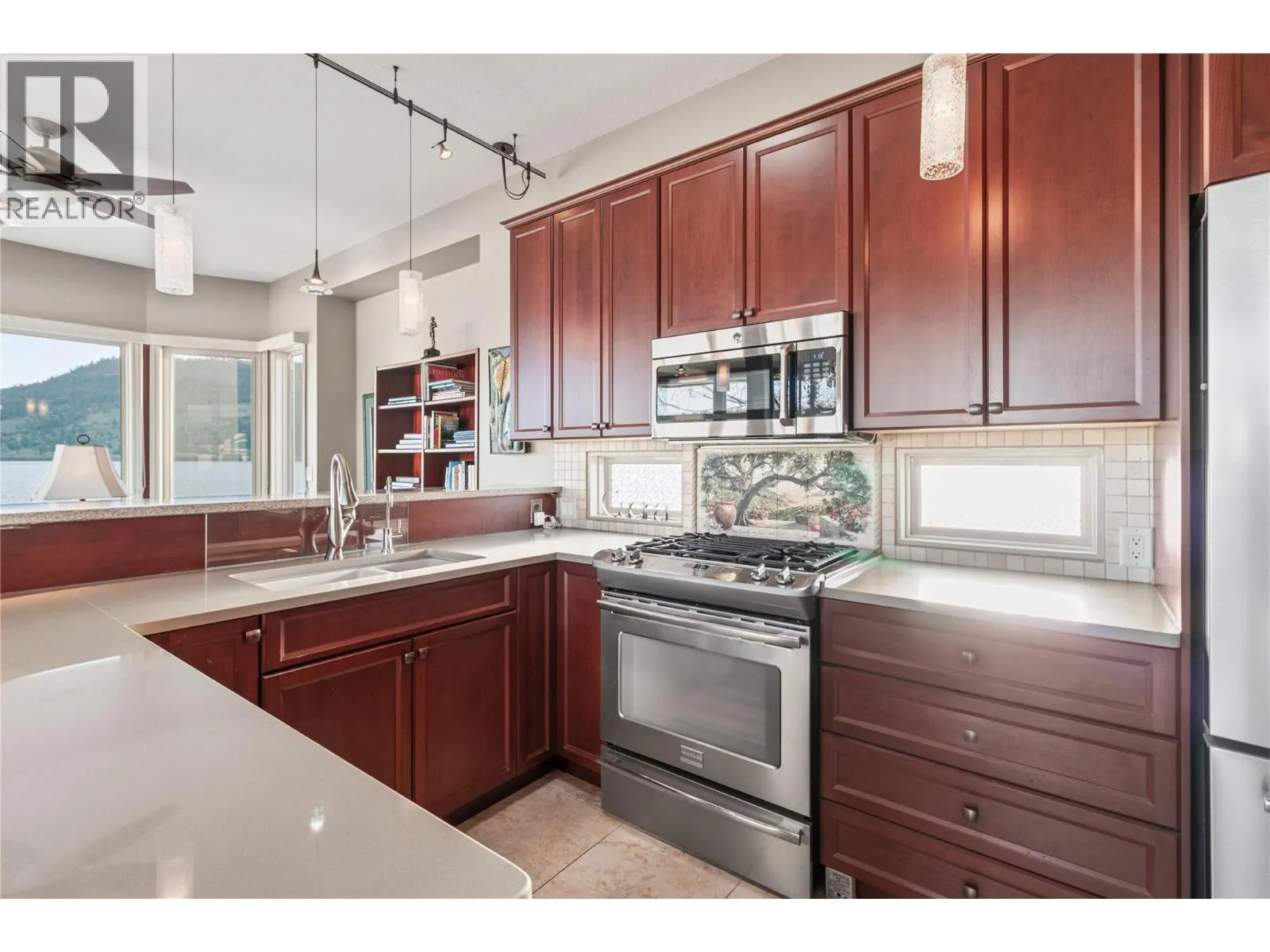 415 Commonwealth Road Unit# 319