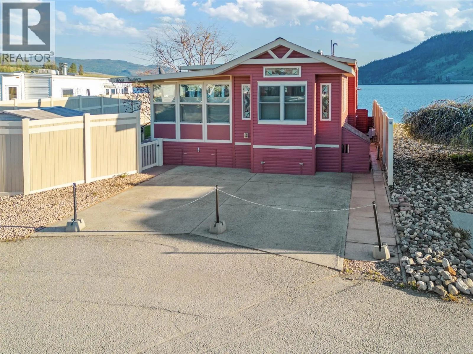 415 Commonwealth Road Unit# 319