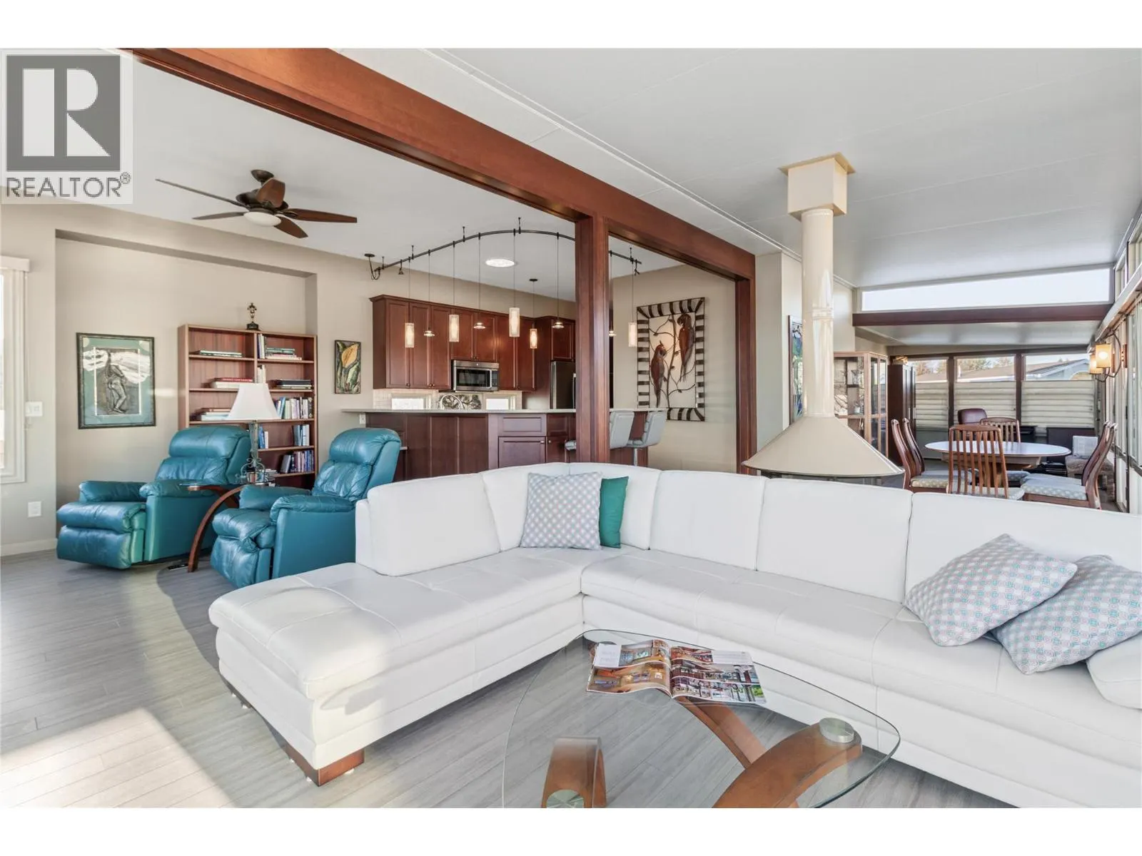 415 Commonwealth Road Unit# 319