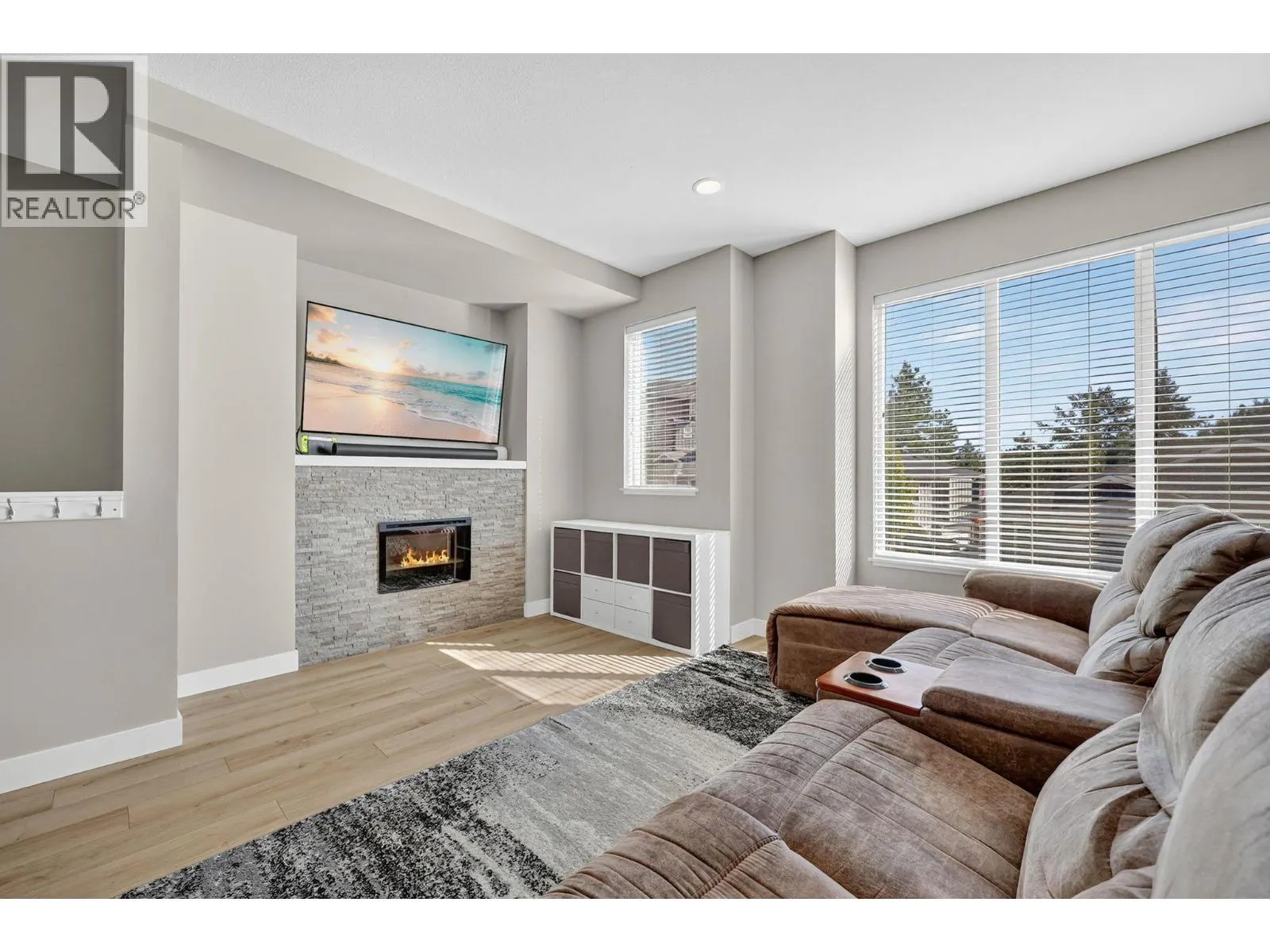 2490 Tuscany Drive Unit# 14