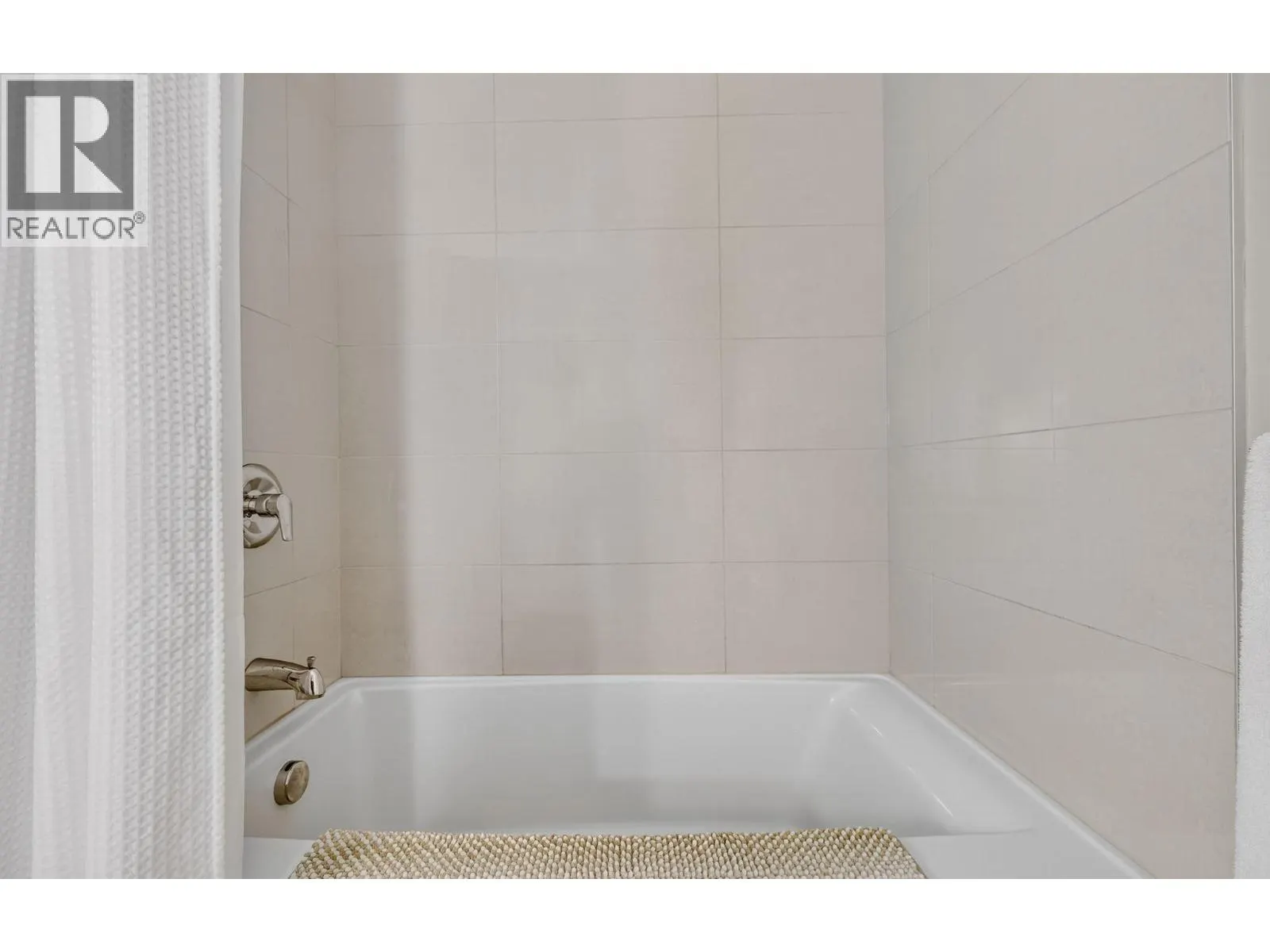 2490 Tuscany Drive Unit# 14