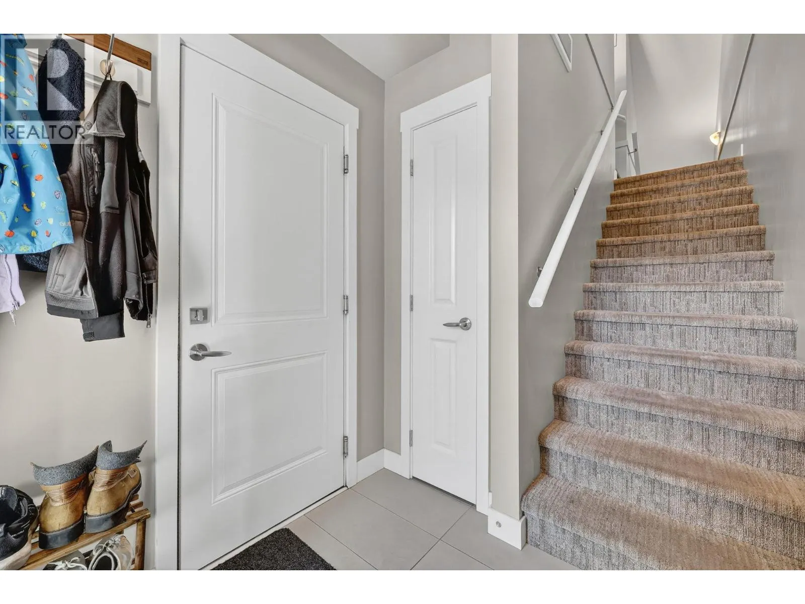 2490 Tuscany Drive Unit# 14